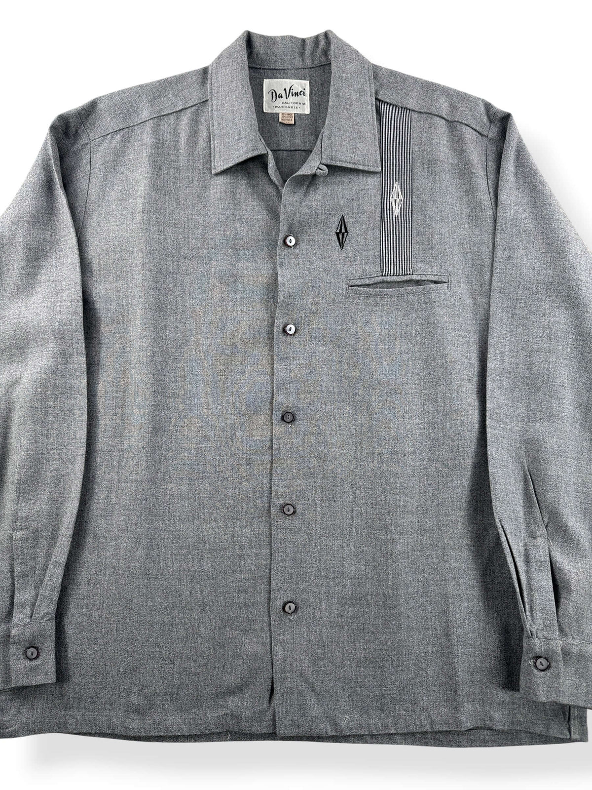 Close-up of Vintage 1960s Da Vinci Rockabilly Rayon Loop Collar Shirt SZ L