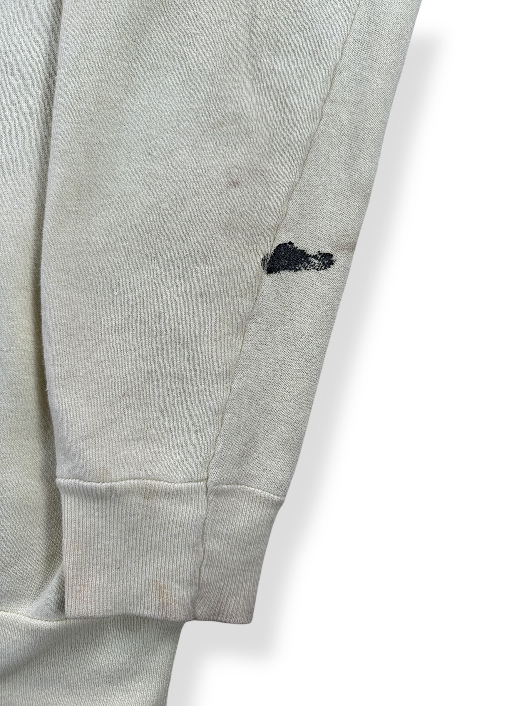 Stain on Vintage La Jolla Shores Beach & Tennis Club Crewneck SZ XL