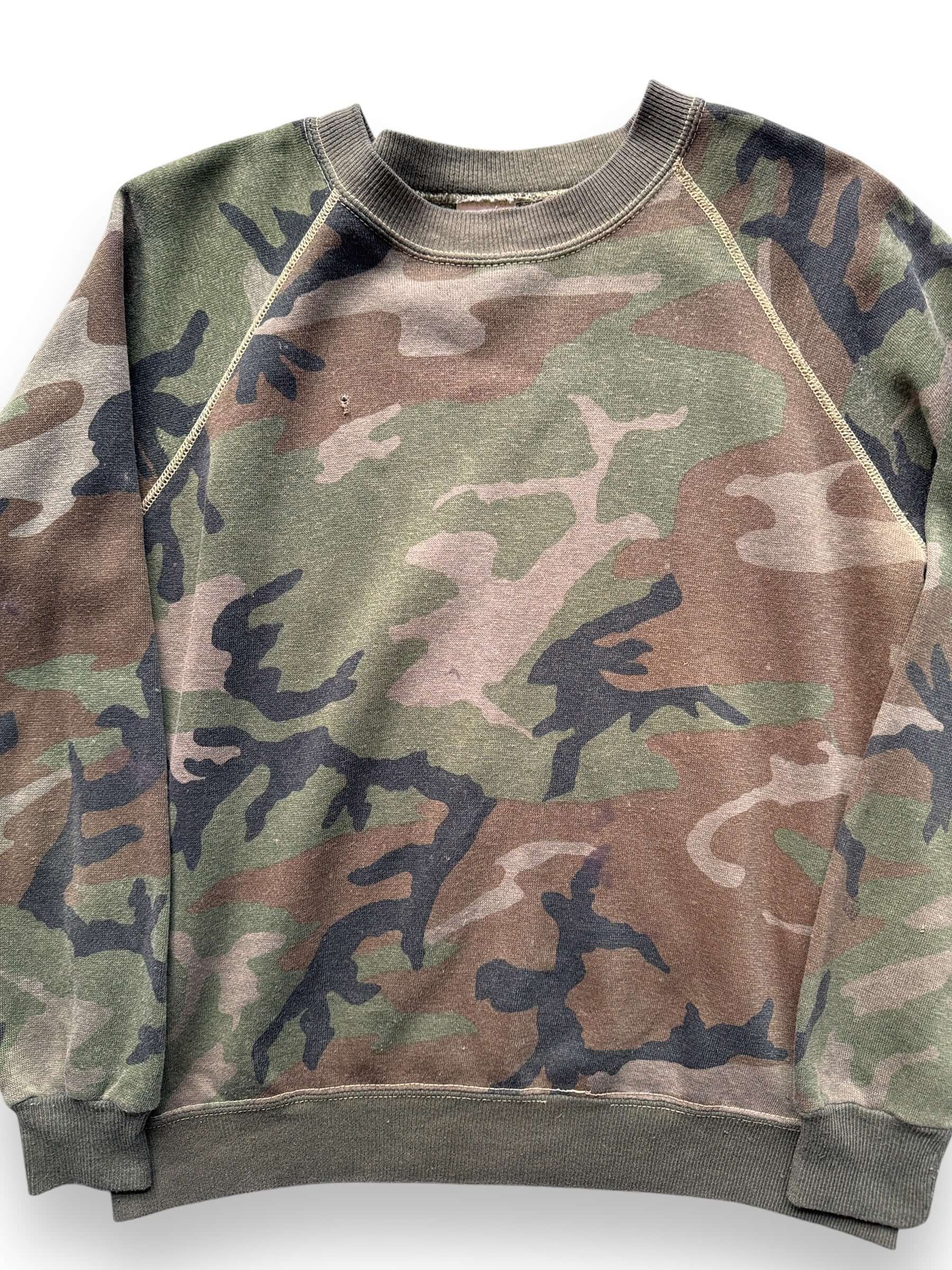 front close up of Vintage Basset Walker Camo Crewneck SZ M