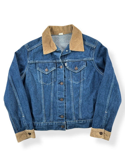 Front of Vintage Ladies Levis Corduroy Collar Denim Jacket SZ L