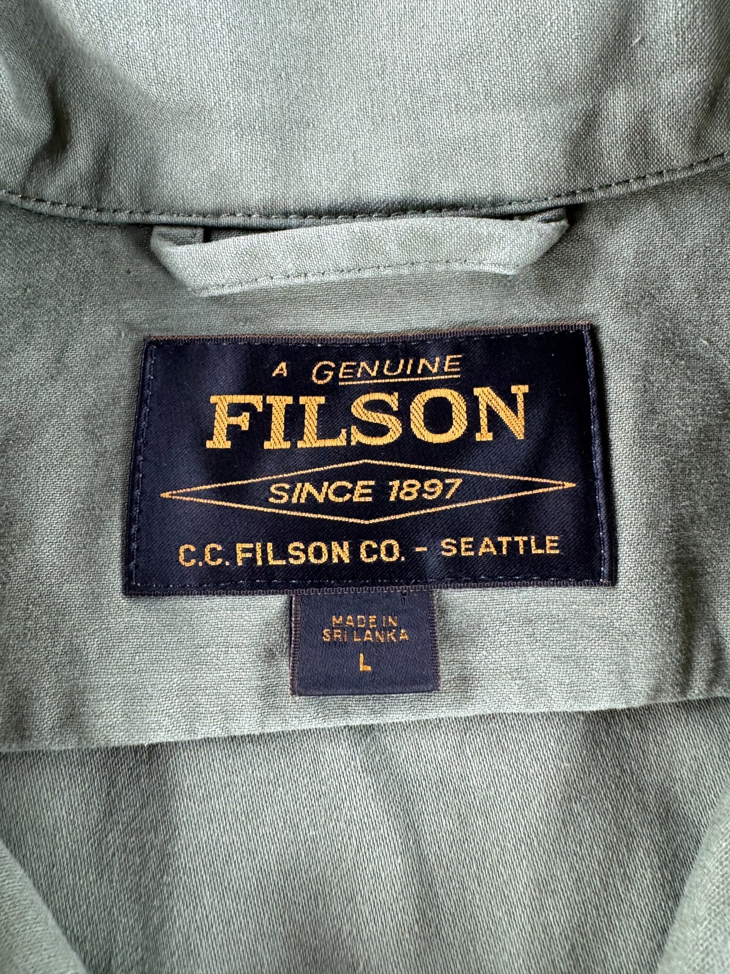 Tag on Filson Men's Field Cruiser Jacket SZ L