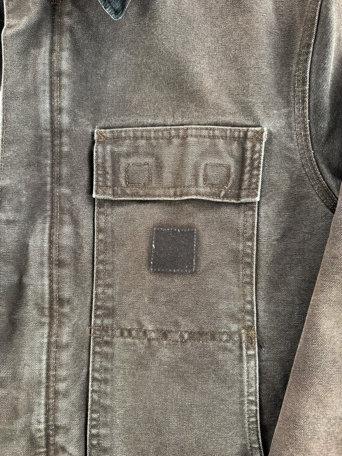 Missing carhartt patch on front of Vintage Carhartt Arctic Jacket Faded Brown SZ M-T