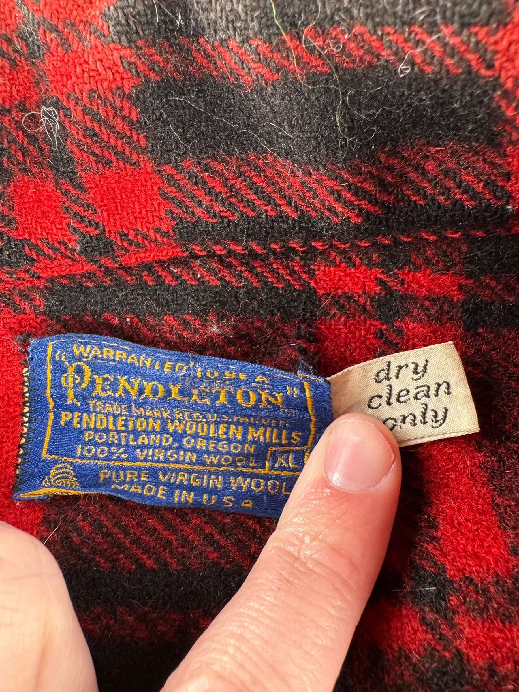 Tag on Vintage Pendleton Red & Black Cruiser Jacket SZ XL