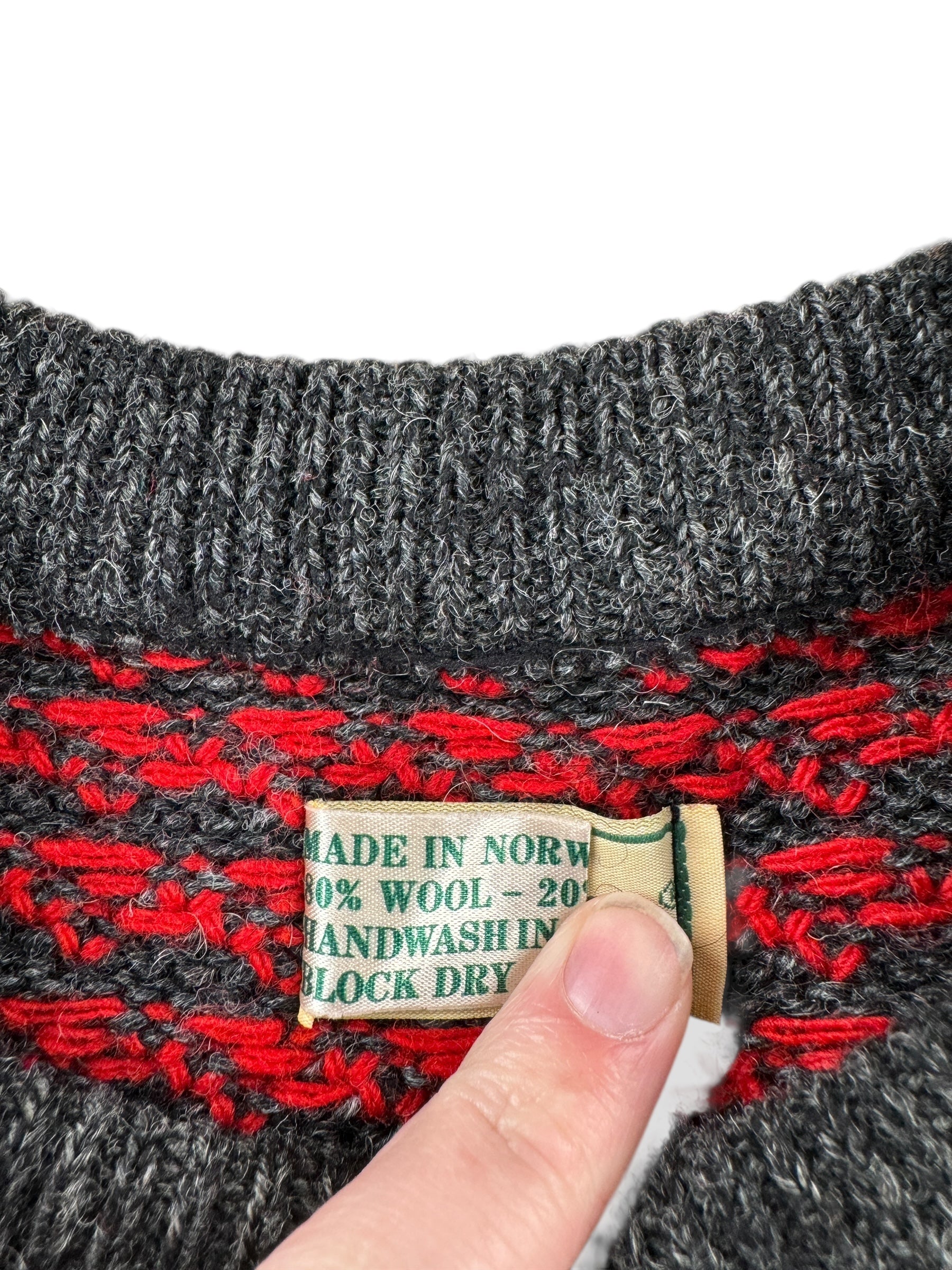 Tag on Vintage Men's LL Bean Birdseye Sweater Red & Grey SZ L