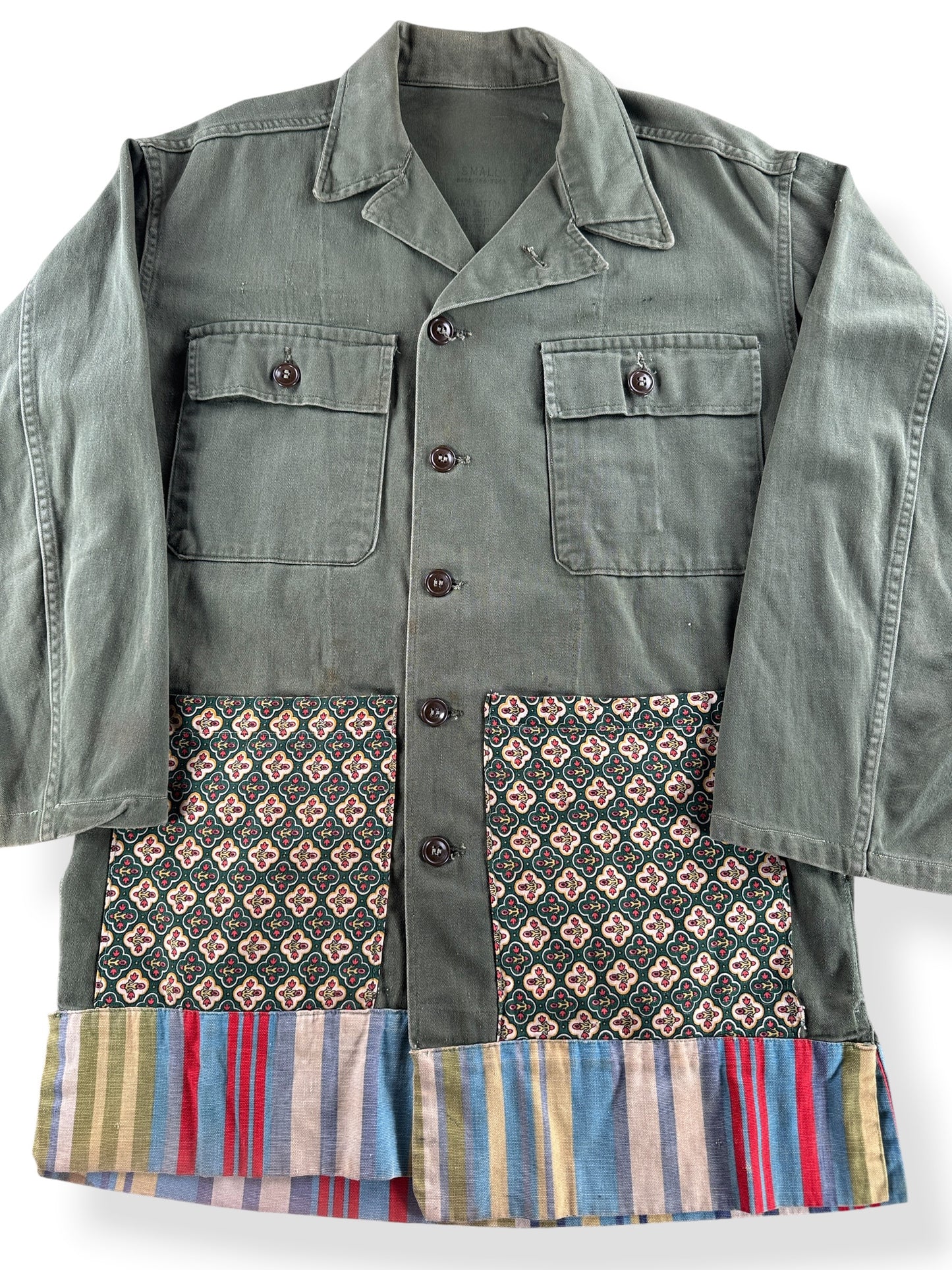 Close-up on Vintage 50s Korean Era Modified Military Shirt SZ S