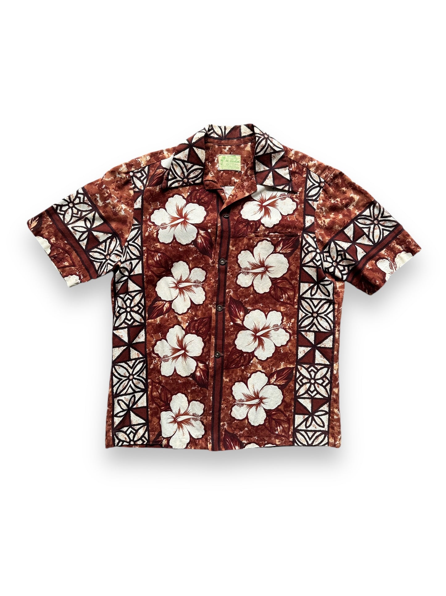 front of Vintage Ui-Maikai Aloha Shirt SZ M