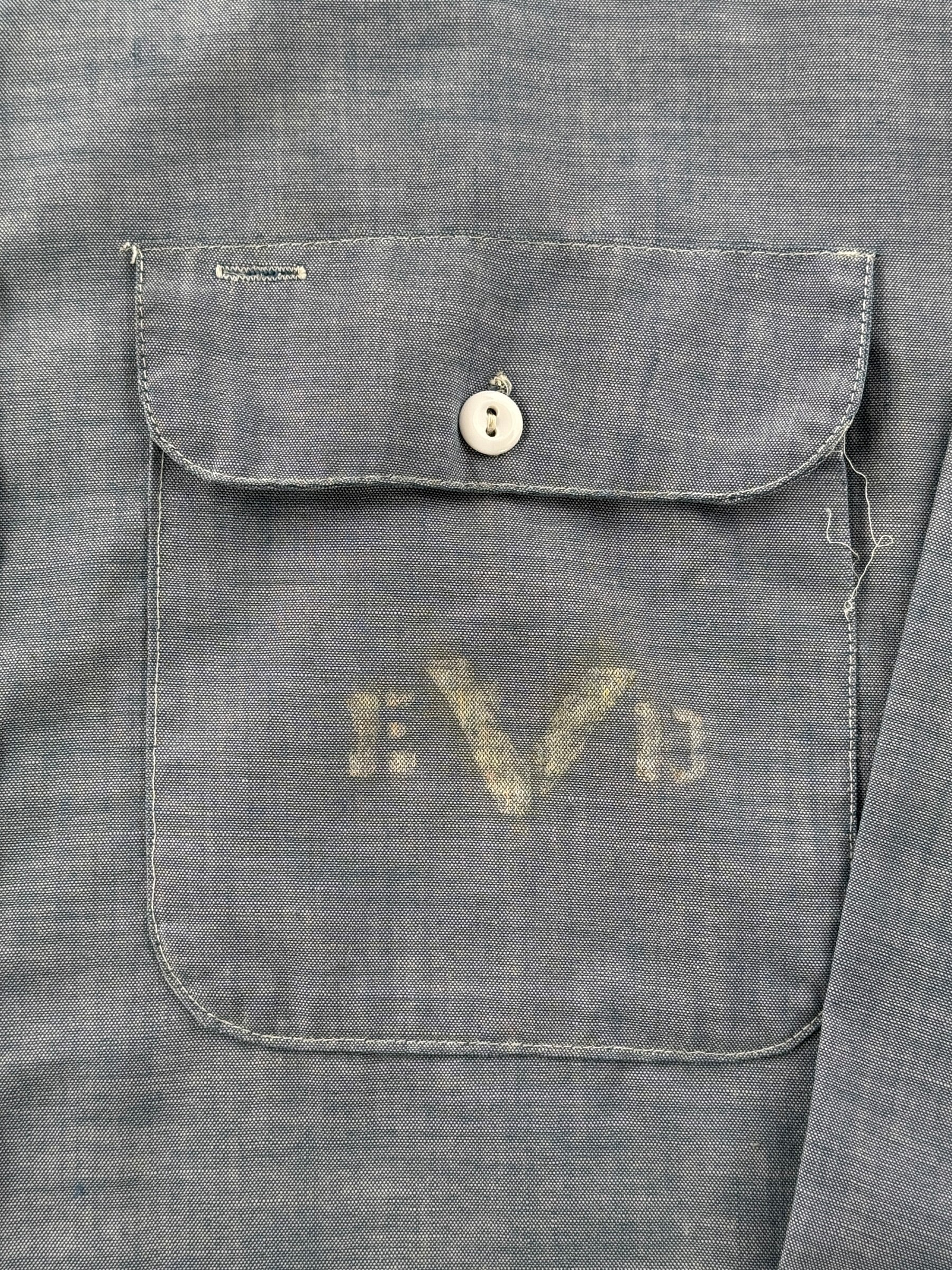 Pocket on Vintage K Mart Cotton Poly Chambray W/ Tiger Painting SZ M