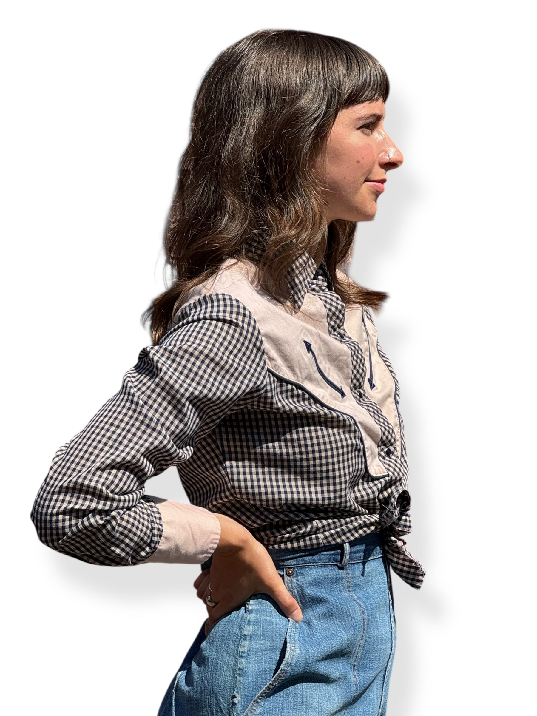 Side View of Vintage Authentic Ladies Wrangler Gingham Western Top SZ M
