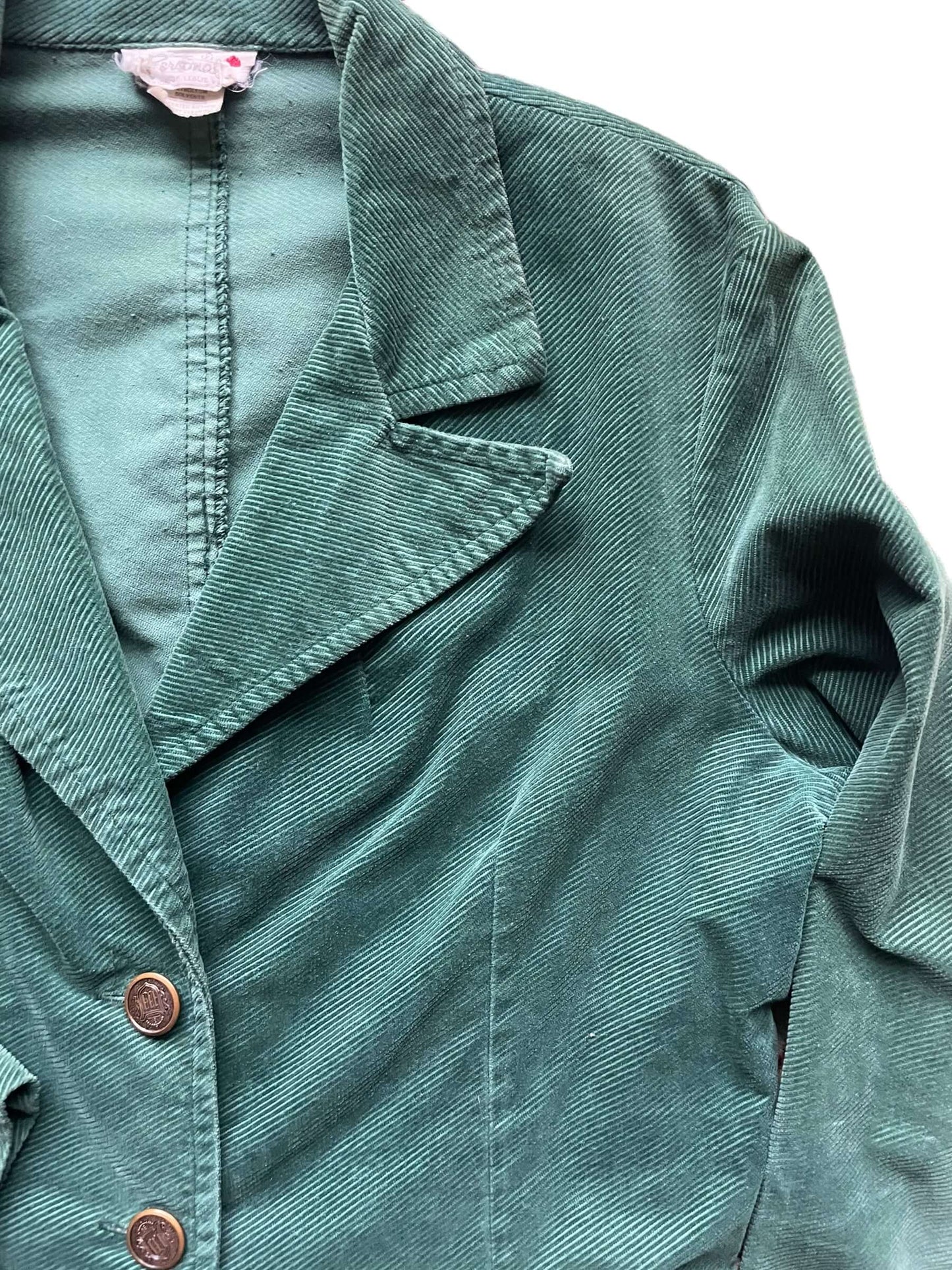 Front left shoulder view of Vintage 1970s Green Corduroy Blazer | Vintage Ladies Clothing | Barn Owl True Vintage