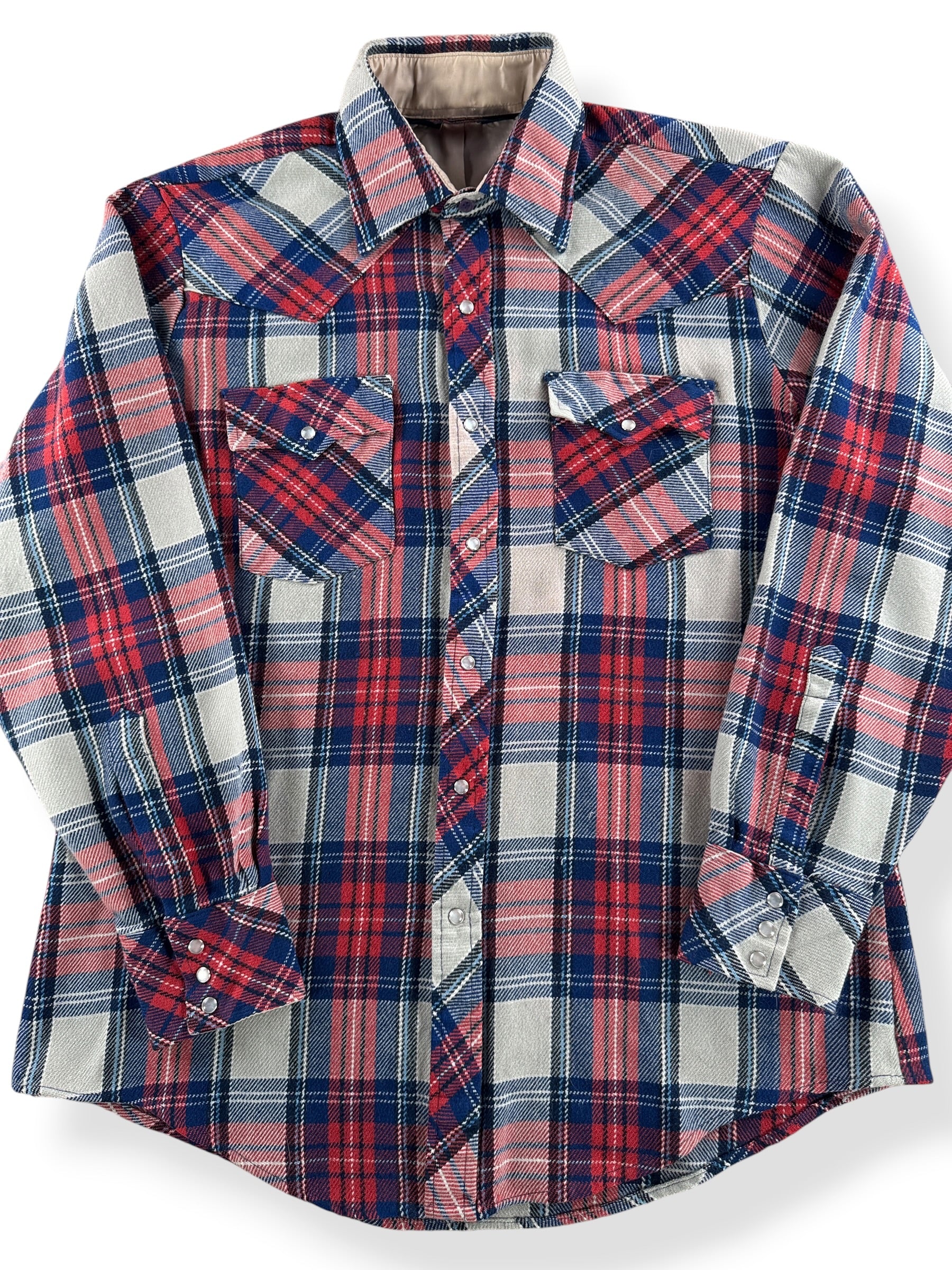 Close-up of Vintage Sportsman Western Wool Flannel Pearlsnap SZ L
