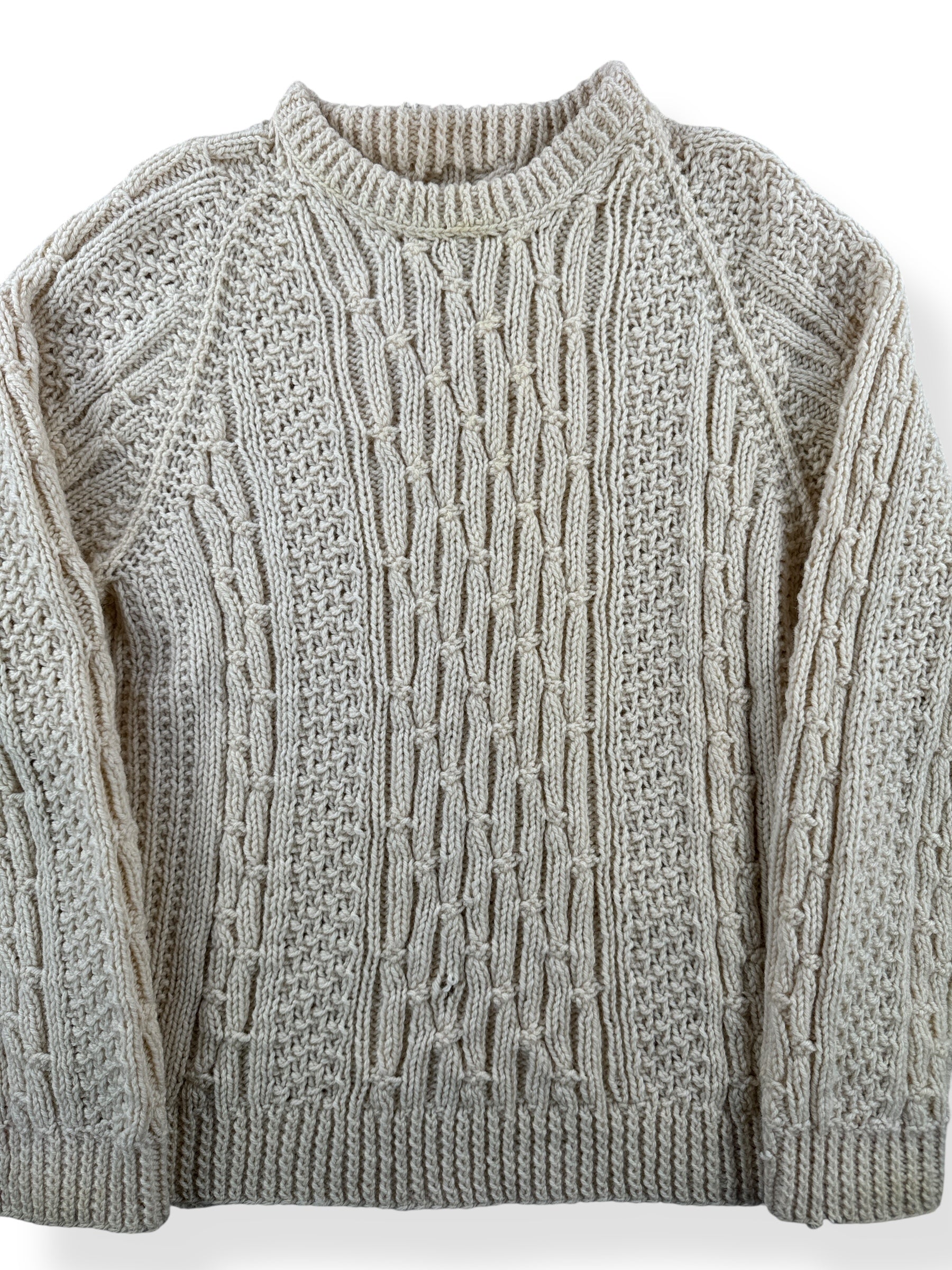 Front Close Up of Vintage Irish Fishermen Sweater SZ M