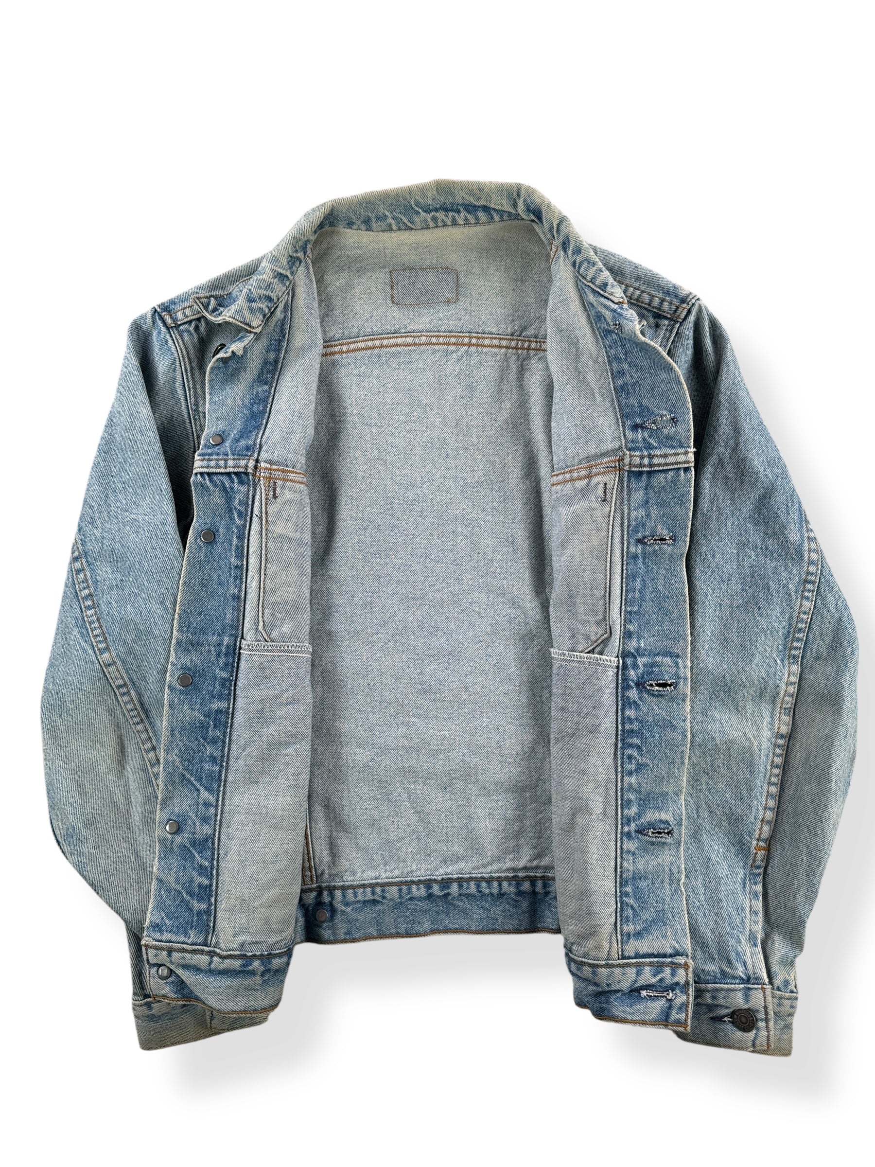 Inside of Vintage 70's Levi's Dark Wash Type 3 Jacket SZ S