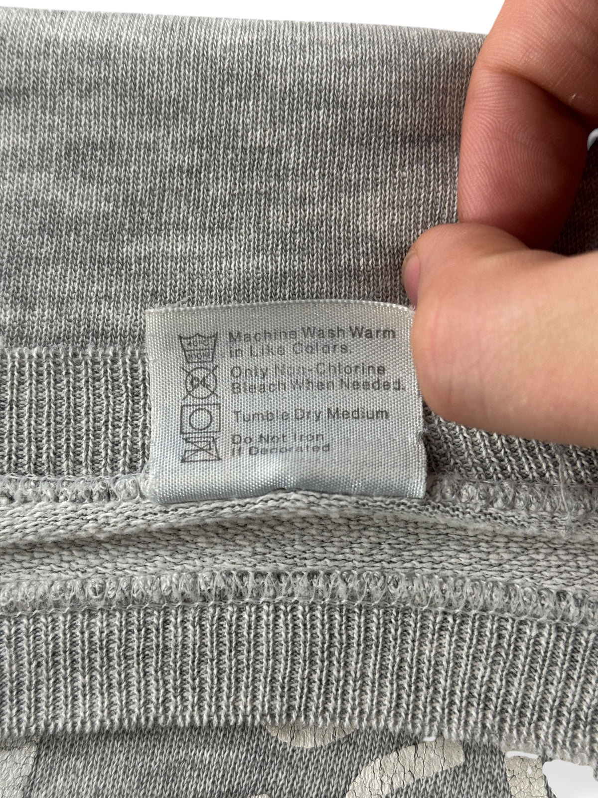 Back of tag on Vintage Alaska Fish Thrashed Crewneck SZ XXL (Fits XL)