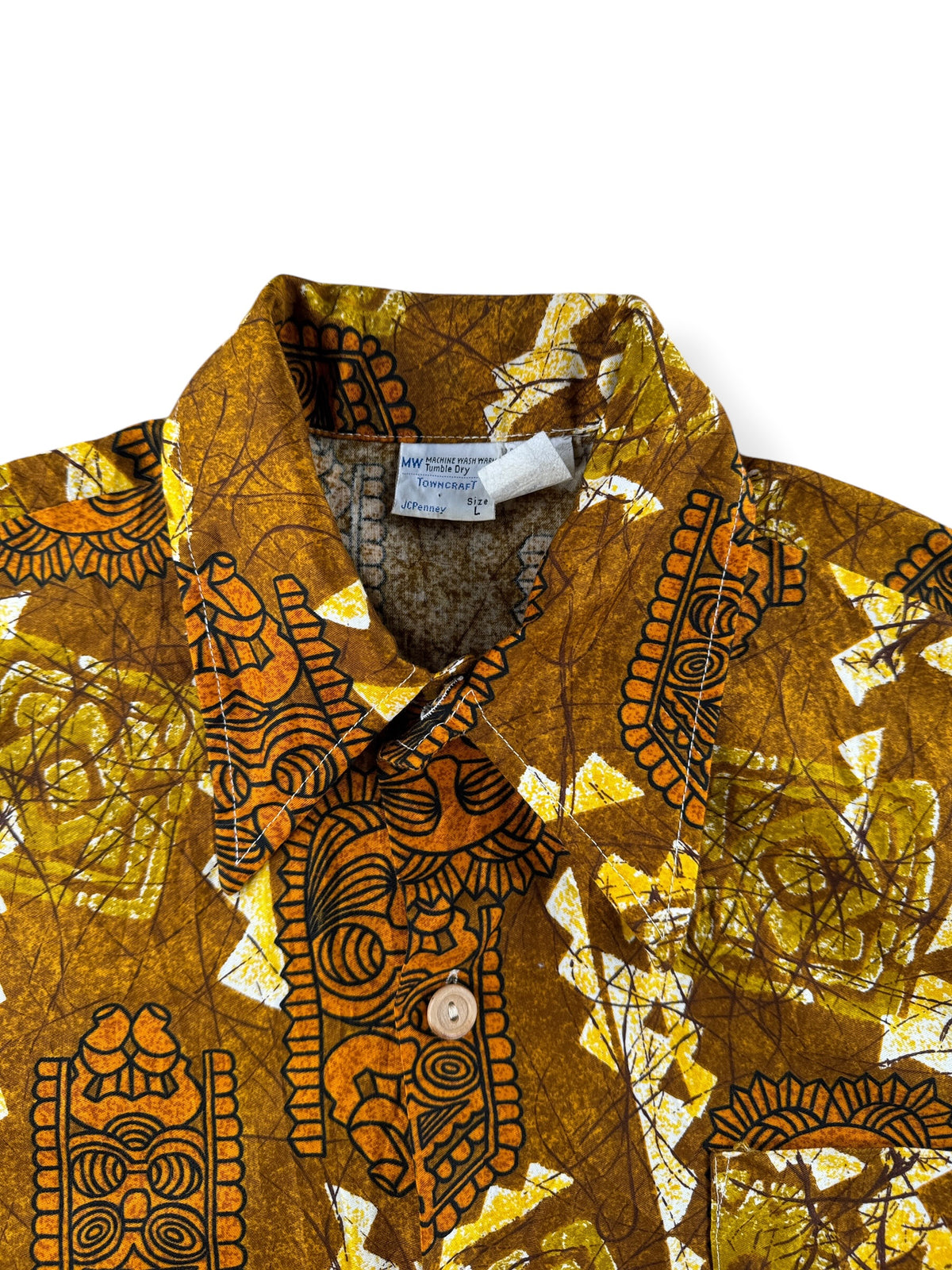 Collar on Vintage Penney's Towncraft Aloha Shirt SZ L