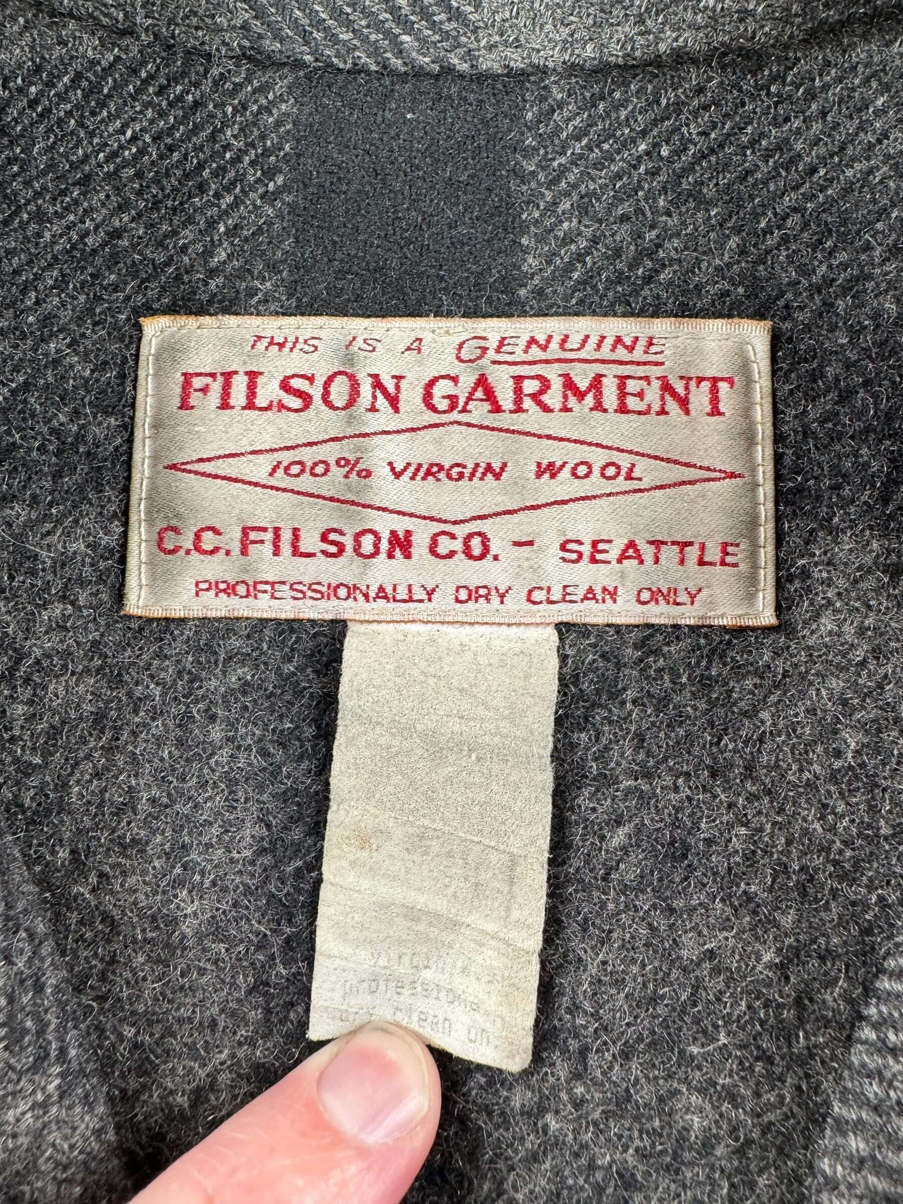 Label on Vintage 90s Era Filson Black & Charcoal Mackinaw Cruiser Jacket SZ XXL