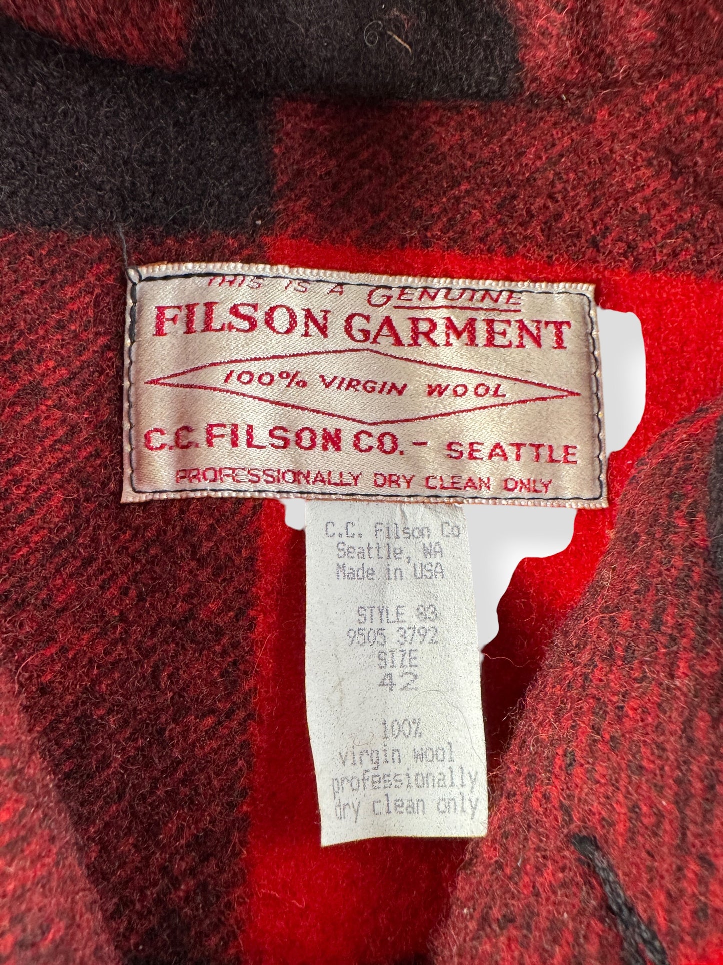Label on Vintage Filson Buffalo Plaid Double Mac SZ 42
