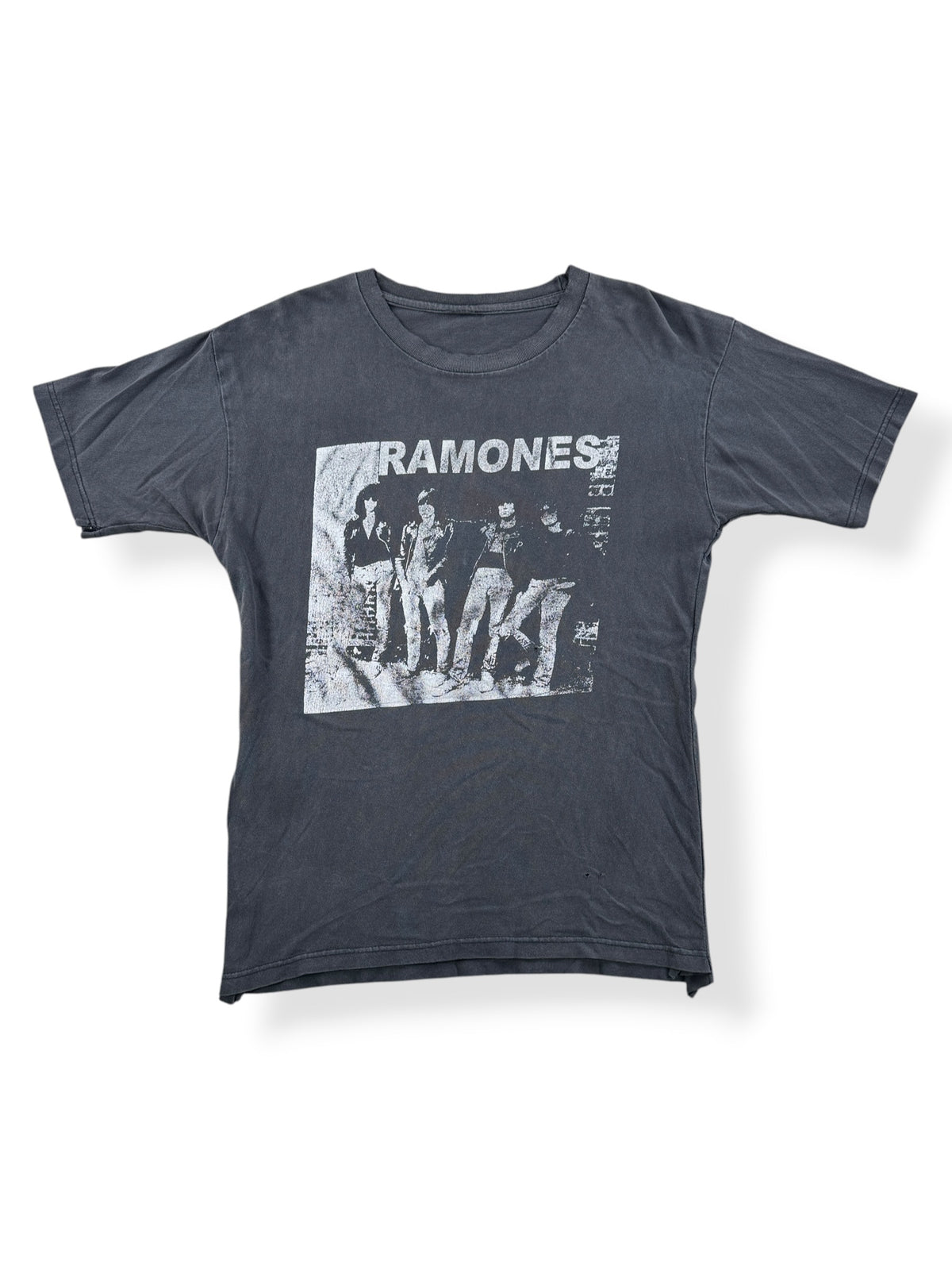 Front of Vintage Ramones Fader Tee SZ M