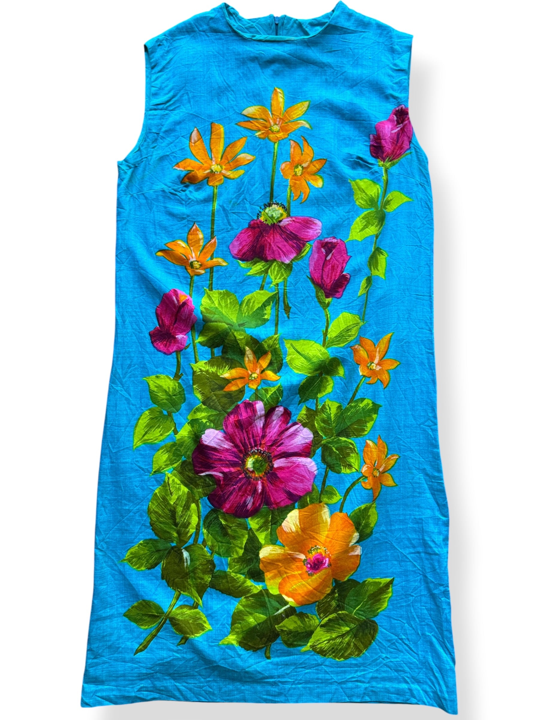 Front Close Up of Vintage 1960s Blue Floral Shift Dress M