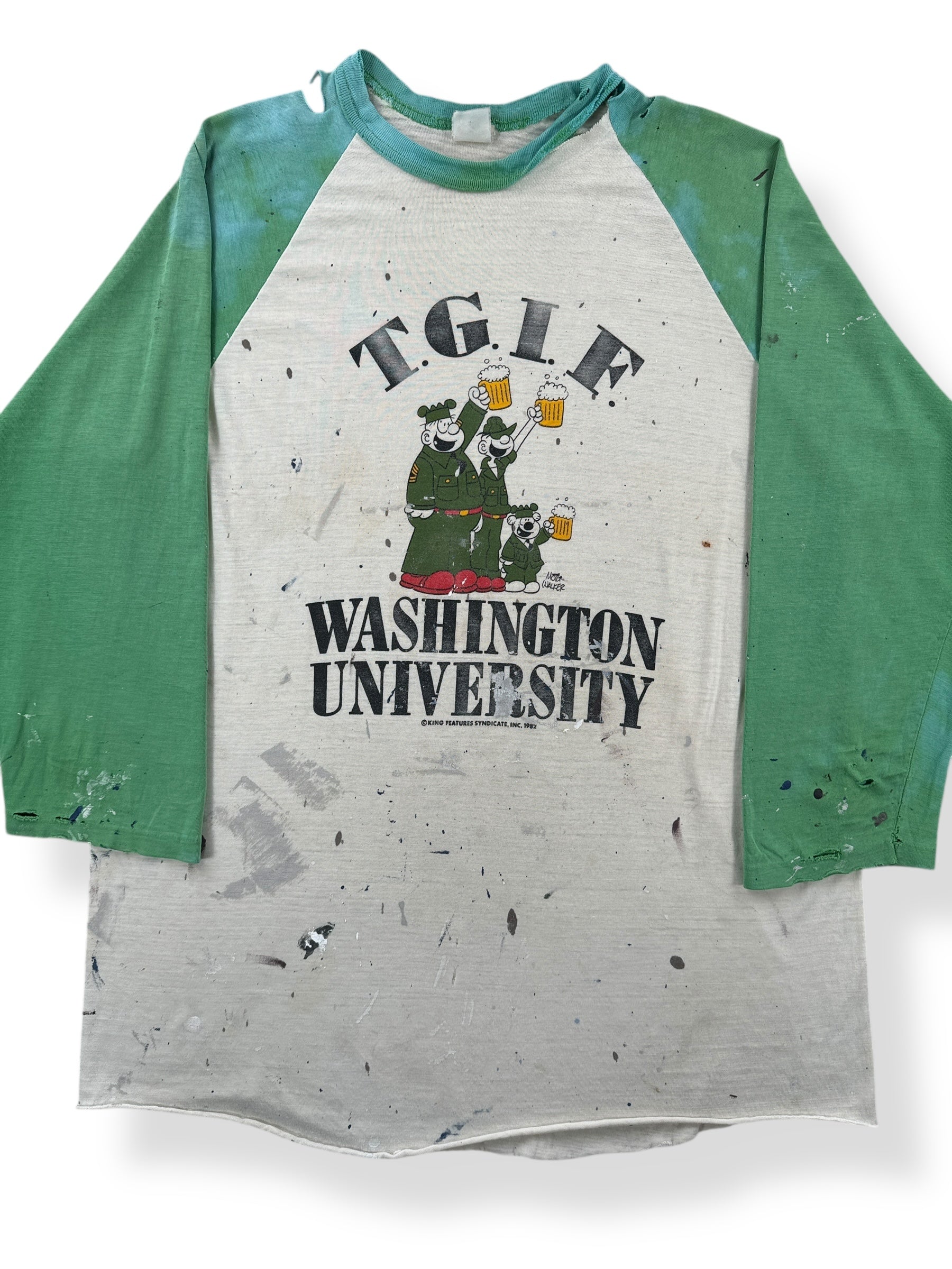 Front of Vintage Washington University Beetle Bailey Thrashed Raglan Tee SZ L