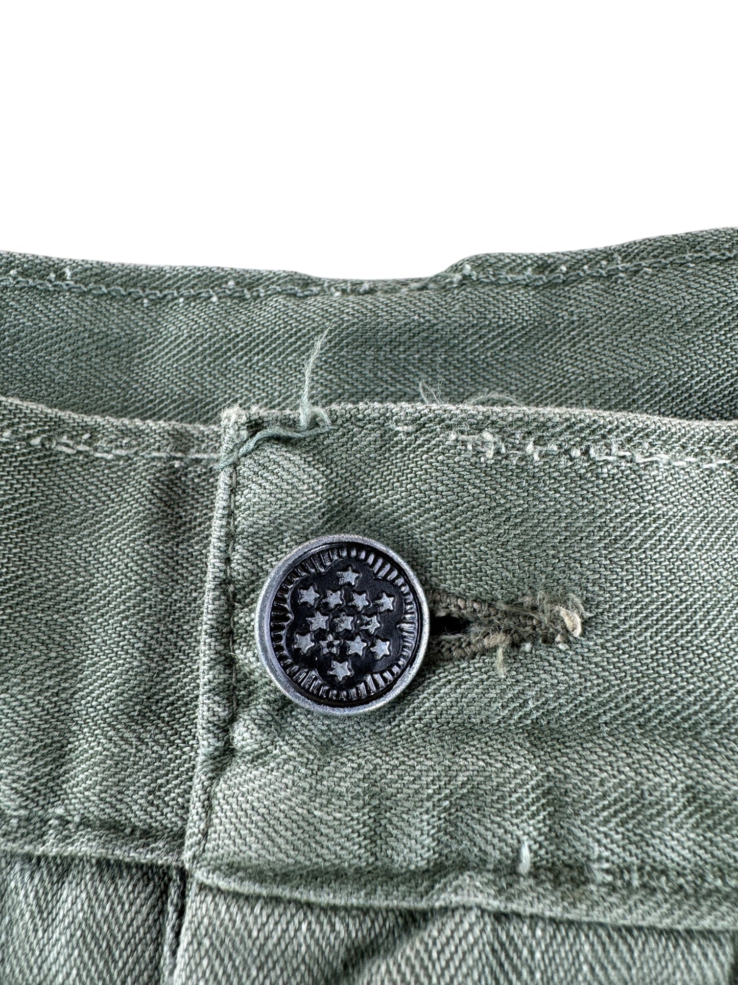 Button on Vintage WW2 HBT 13 Star Cargo Pants W36 (Fits W34)