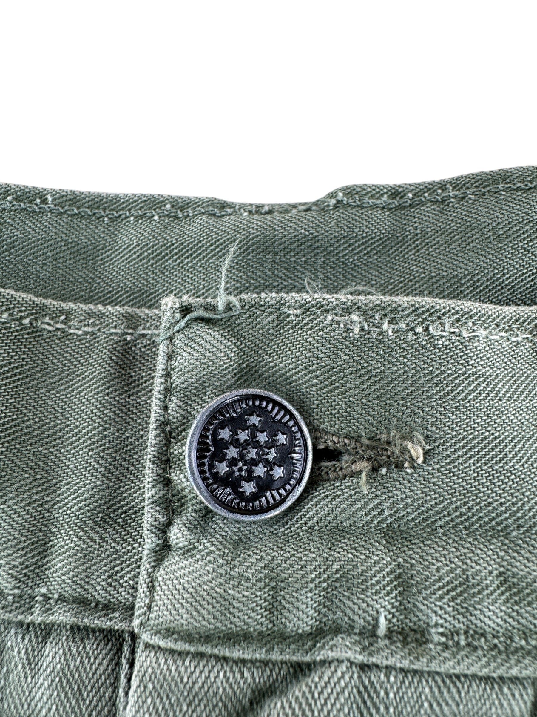 Button on Vintage WW2 HBT 13 Star Cargo Pants W36 (Fits W34)
