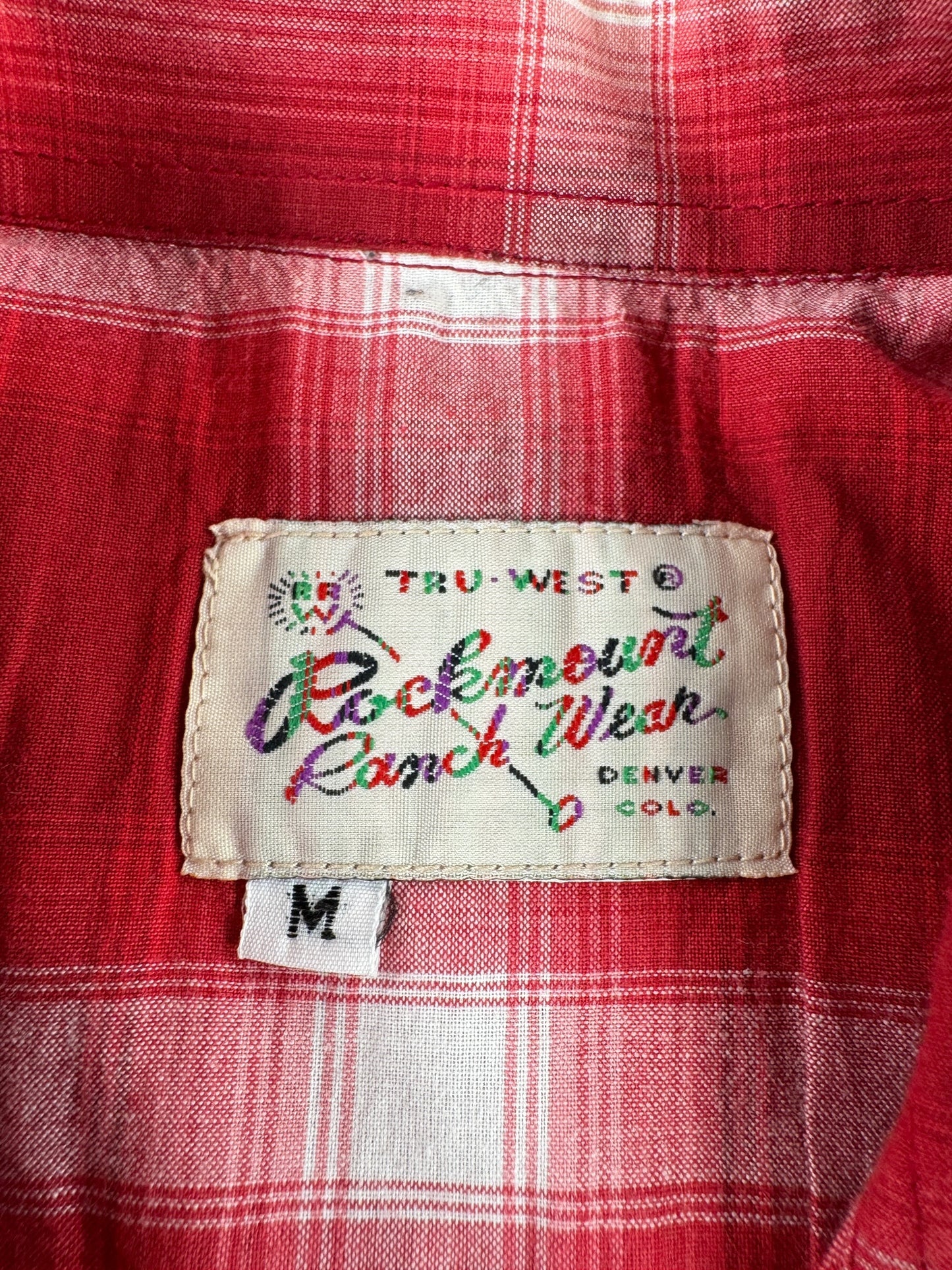 Label on Vintage Rockmount Western Wear Red Shadow Plaid Guitar Pearl Snap SZ M