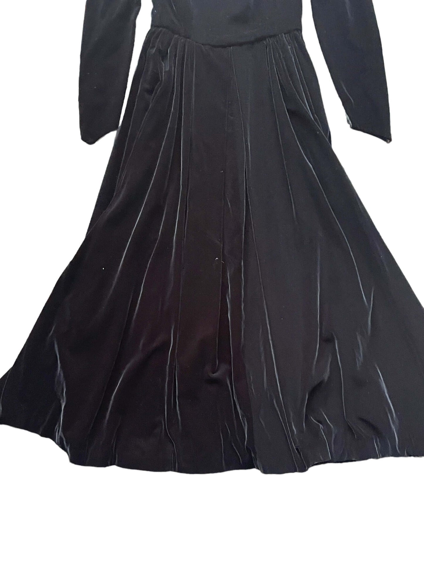 Front skirt view of Vintage 1970s Black Velvet Dress |  Barn Owl Vintage Dresses | Seattle Vintage Ladies Clothing