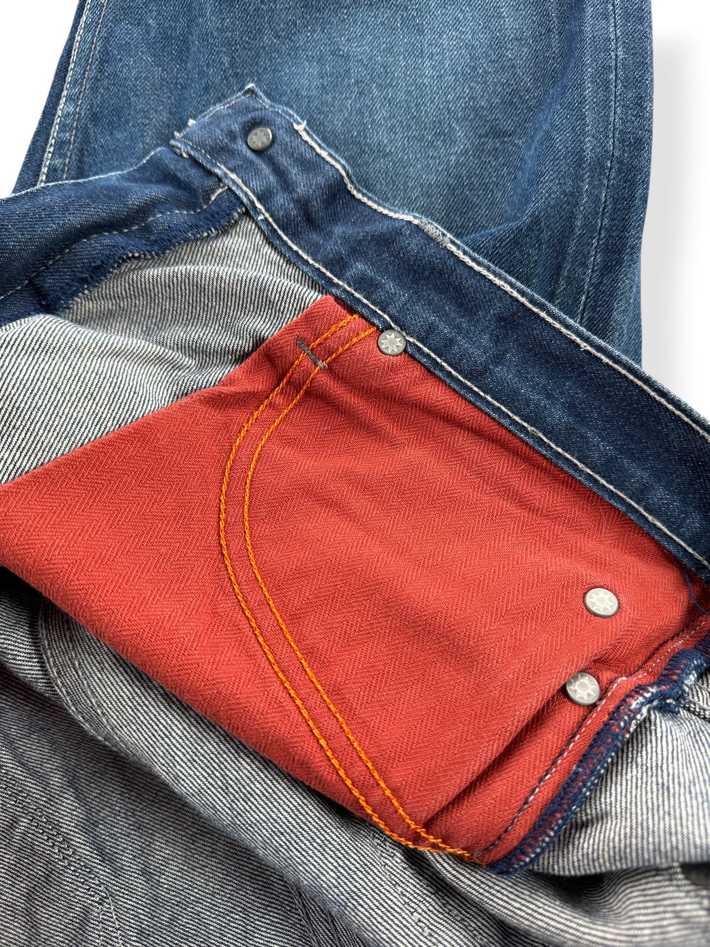 Red HBT Pocket lining on Freenote Cloth Selvedge Jeans W33 (Fits W34)