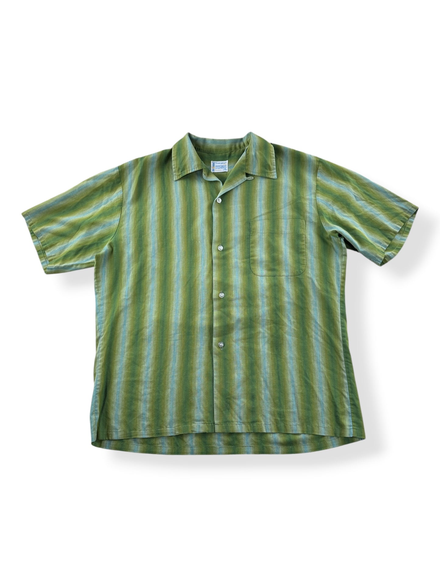 Front of Vintage Towncraft Ombre Stripe Loop Collar Shirt SZ M