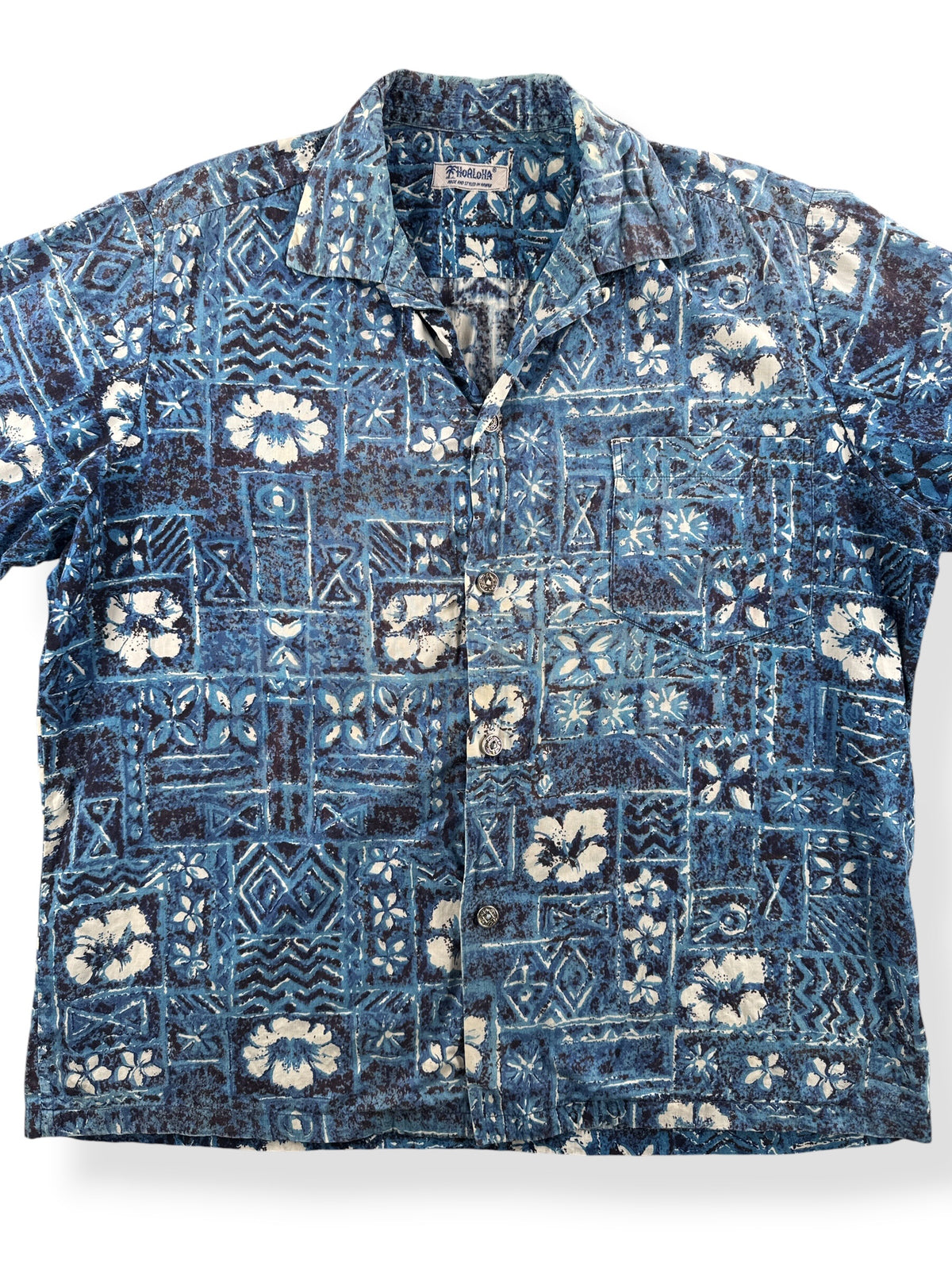Close-up of Vintage Hoaloha Cotton Aloha Shirt SZ XL