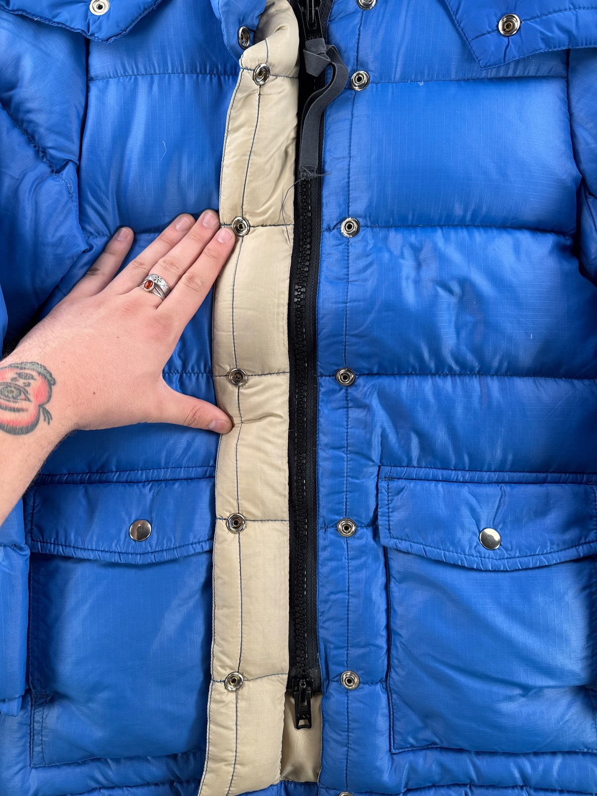 Buttons and zipper on Vintage 70s REI Puffer Jacket SZ S