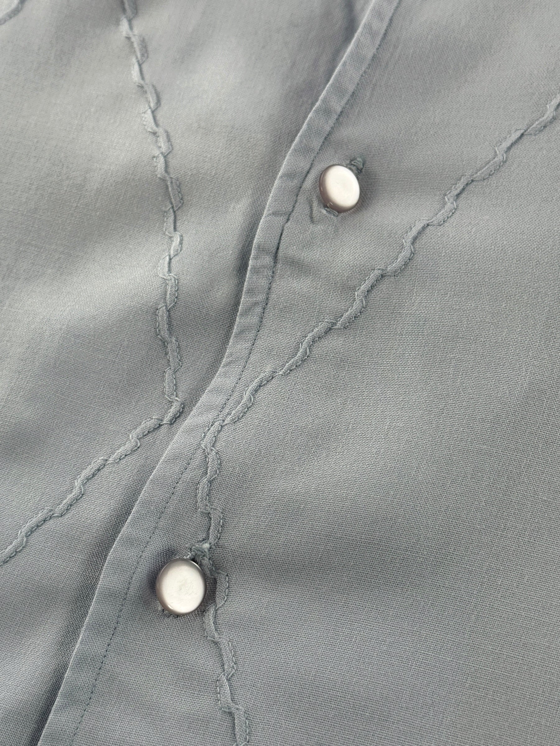 Buttons on Vintage 1960s Towncraft Rayon Blend Loop Collar Shirt SZ M