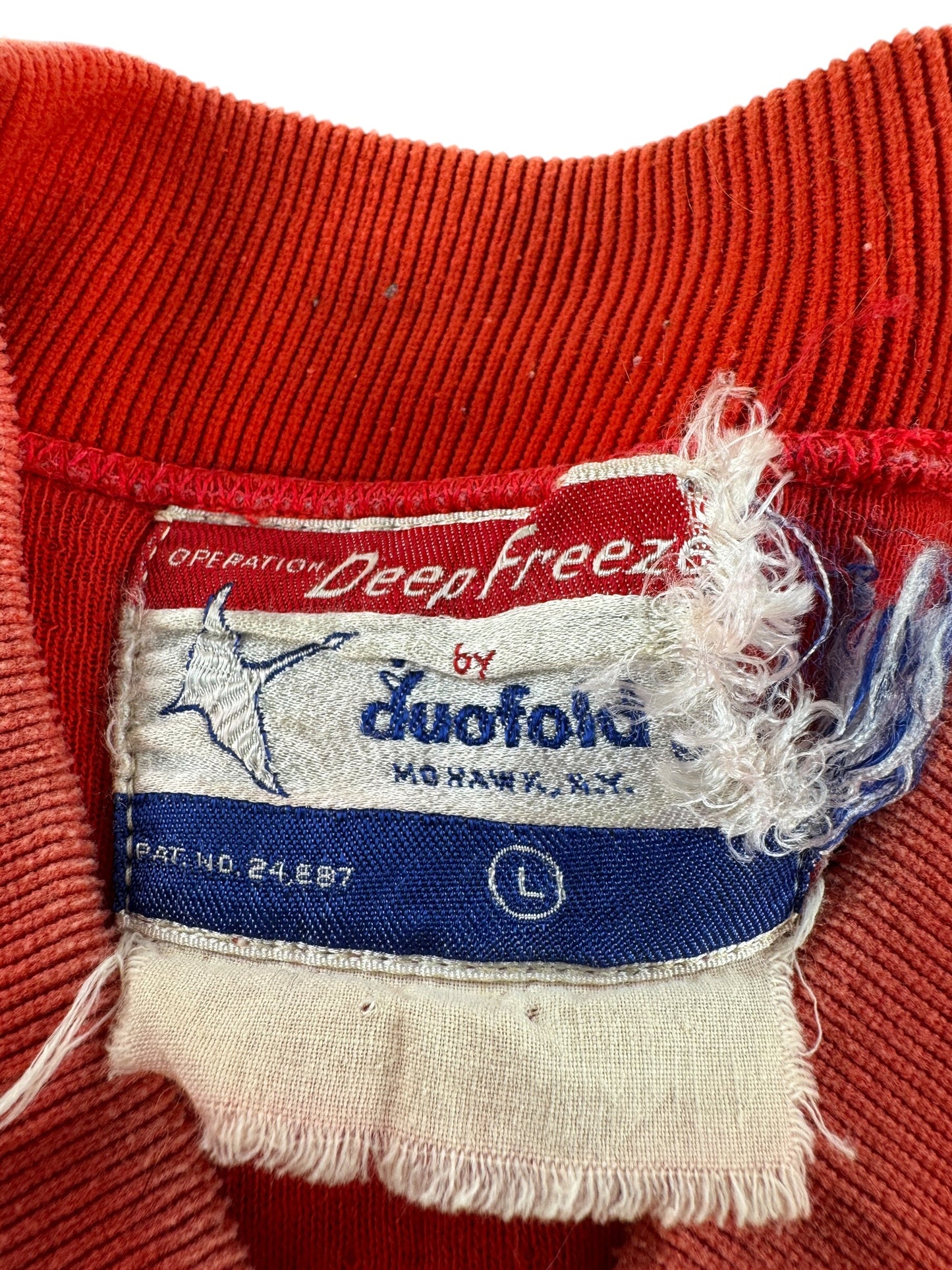 Label on Vintage Red Duofold Liner Jacket SZ L