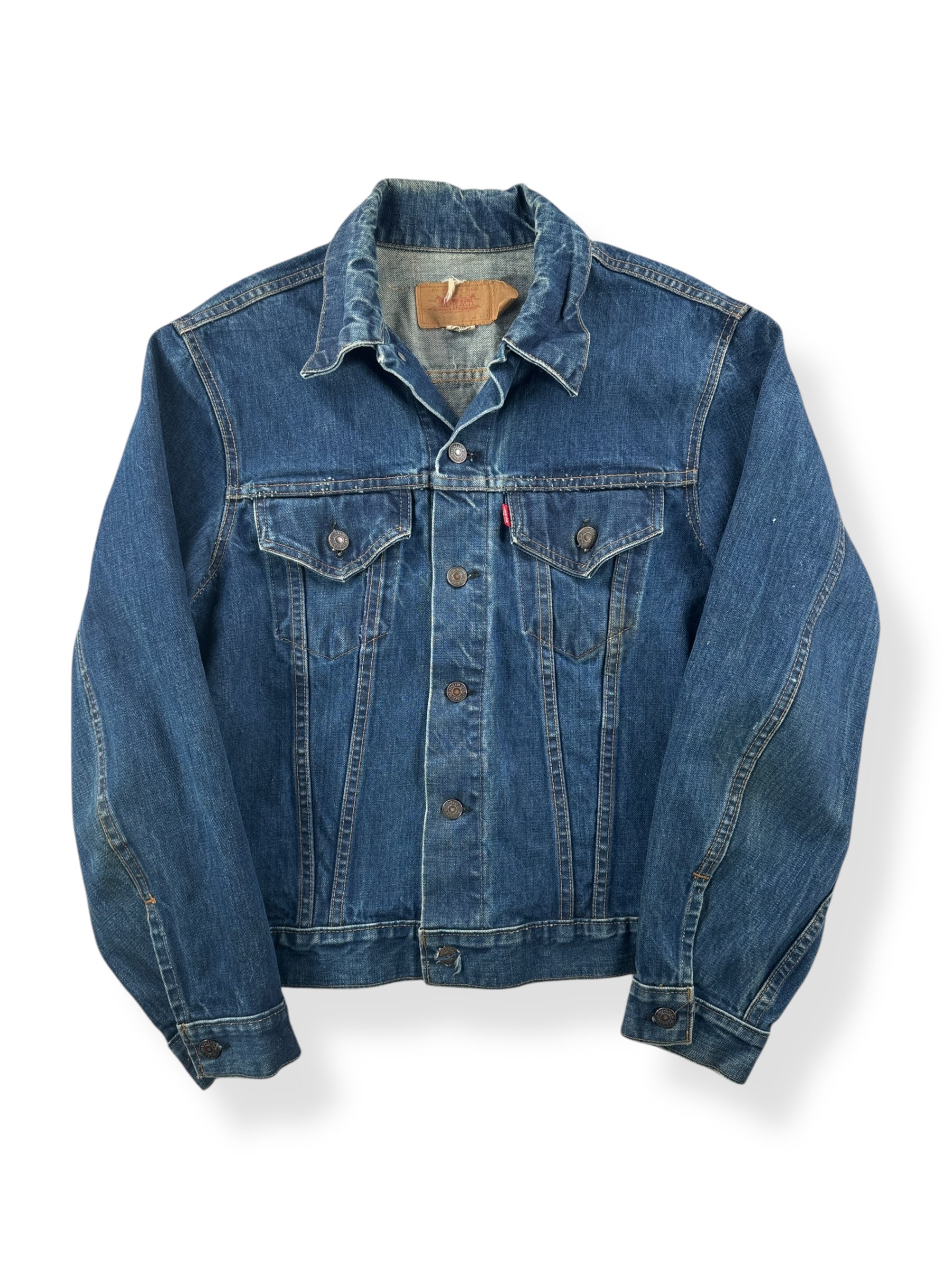 Front of Vintage 70s Era 70505 Levi's Dark Wash Trucker Jacket SZ 42