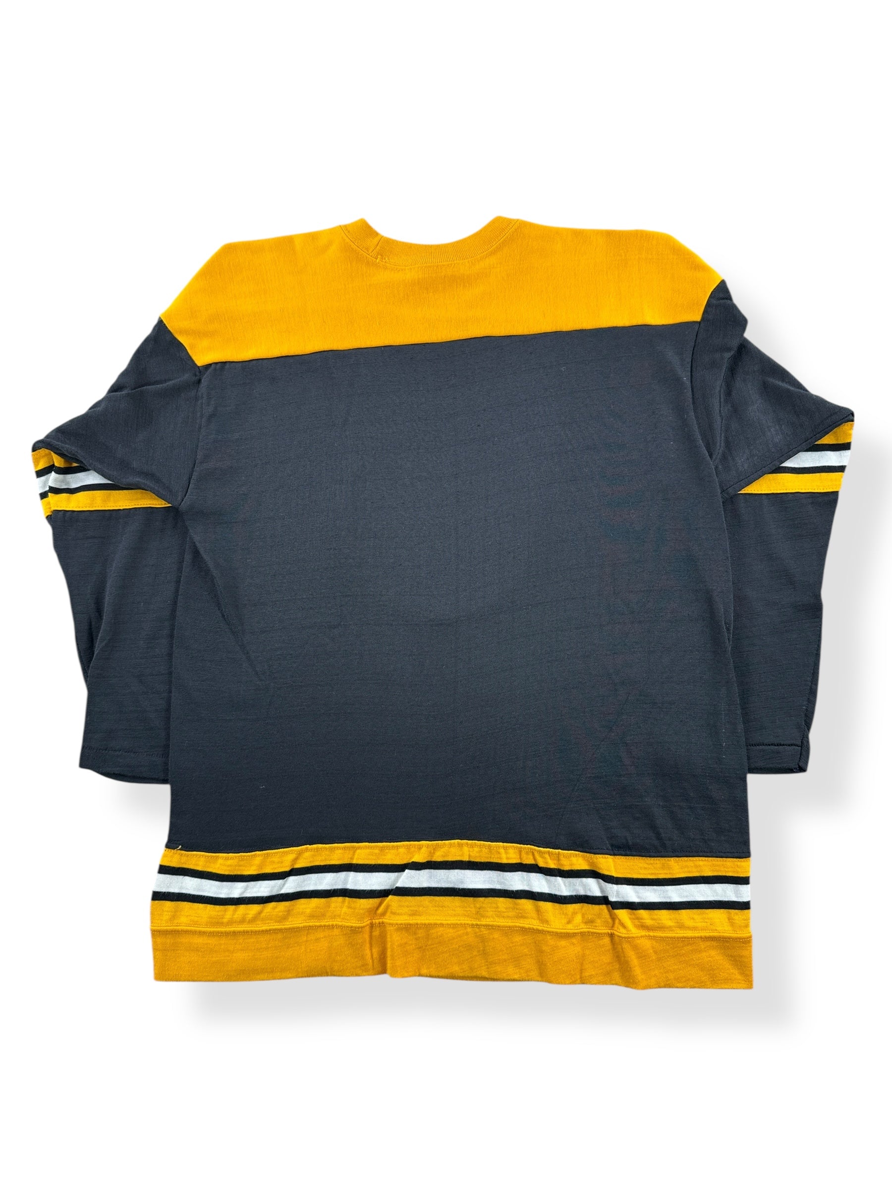 Front of Vintage 70s Boston Bruins Durene Jersey SZ L