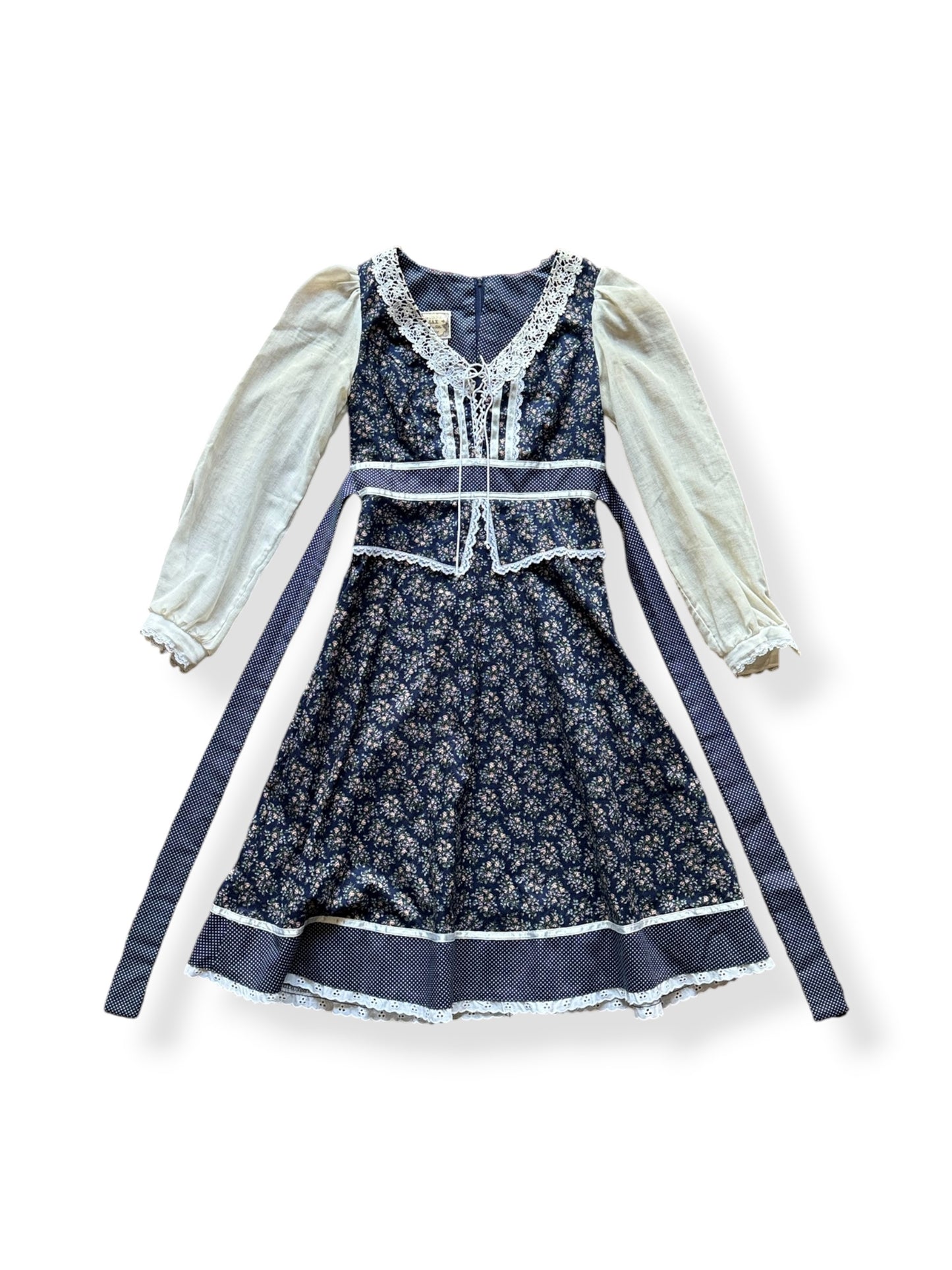 Front of Vintage Gunne Sax Floral Dress SZ 8