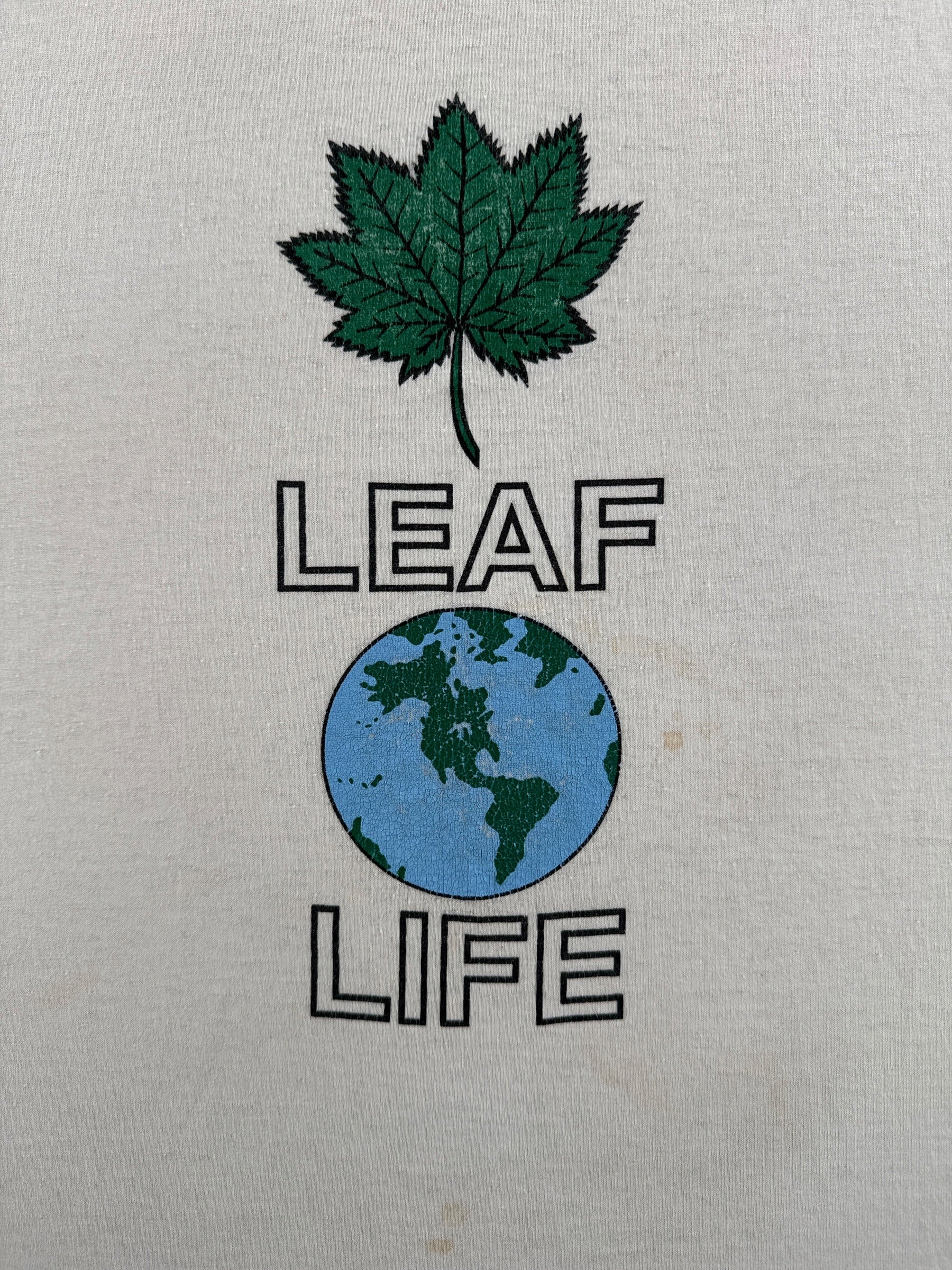 Graphic of Vintage Mother Nature Earth Tee SZ XL