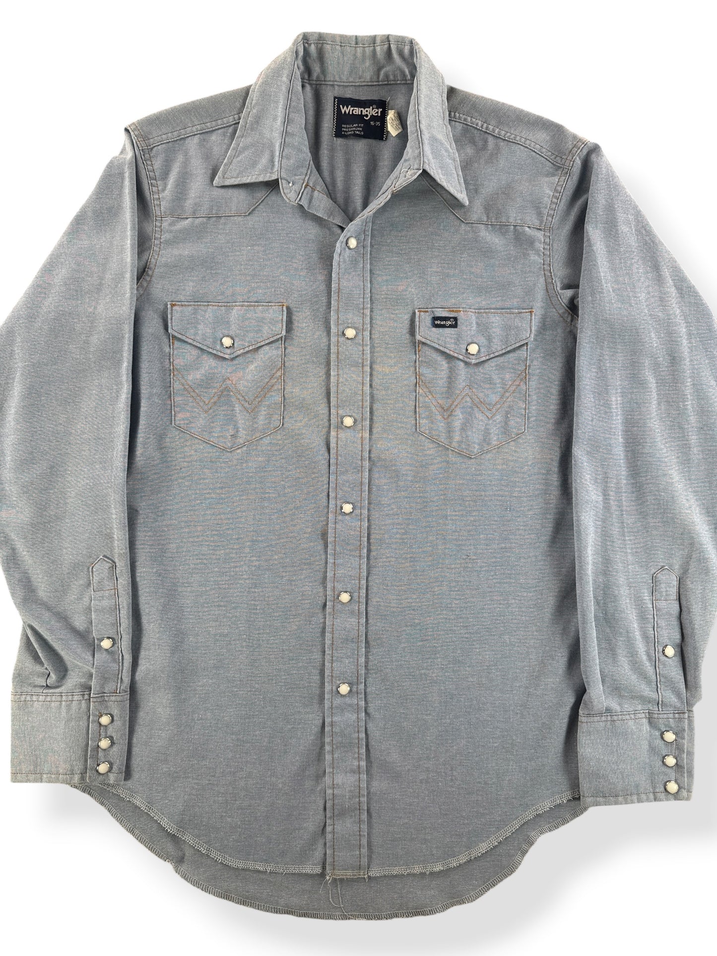 Front of Vintage Wrangler Poly Cotton Pearlsnap SZ 16-35 (Fits M)