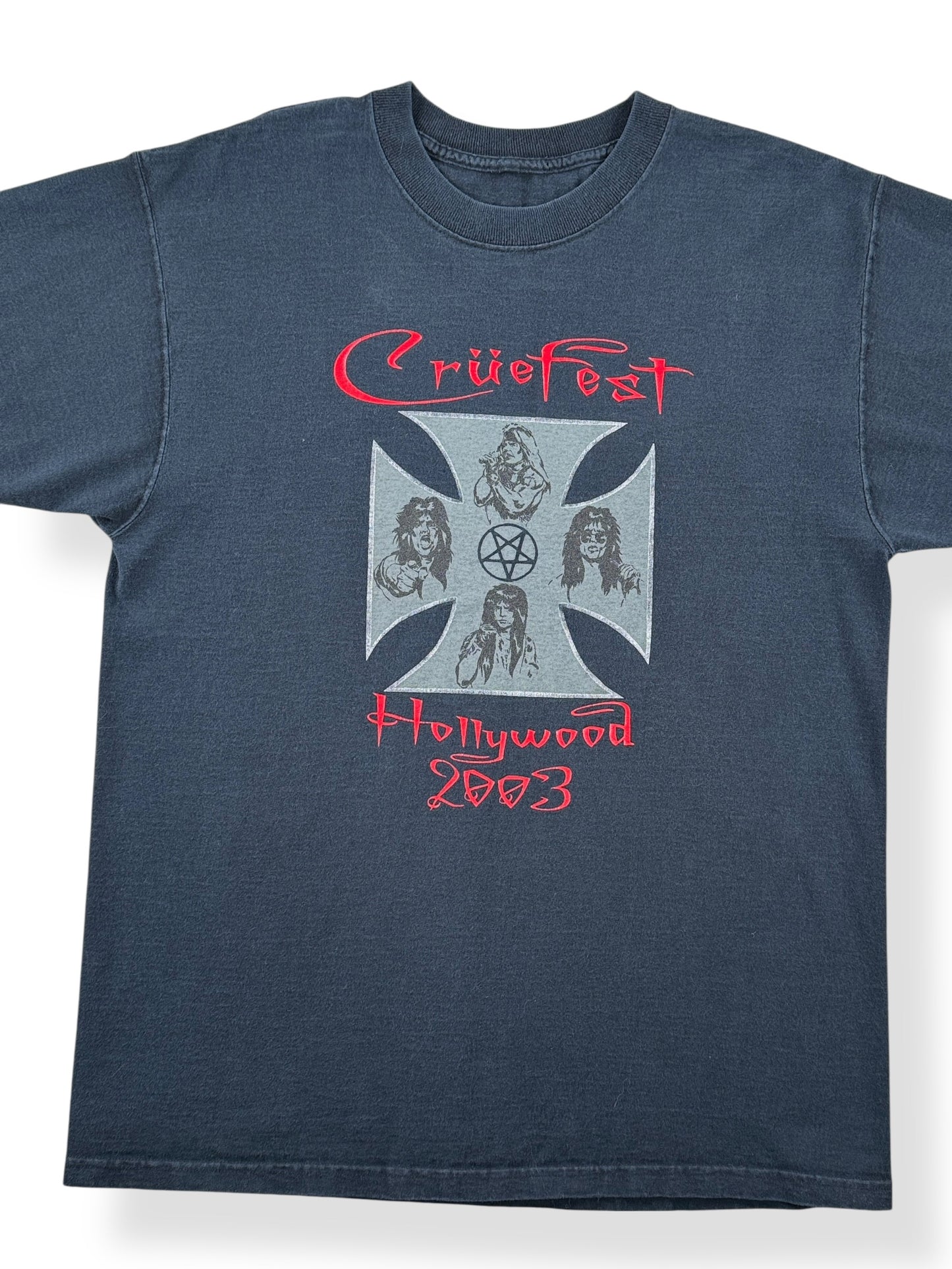 Front Close Up of Vintage 2003 Crue Fest Tee SZ M