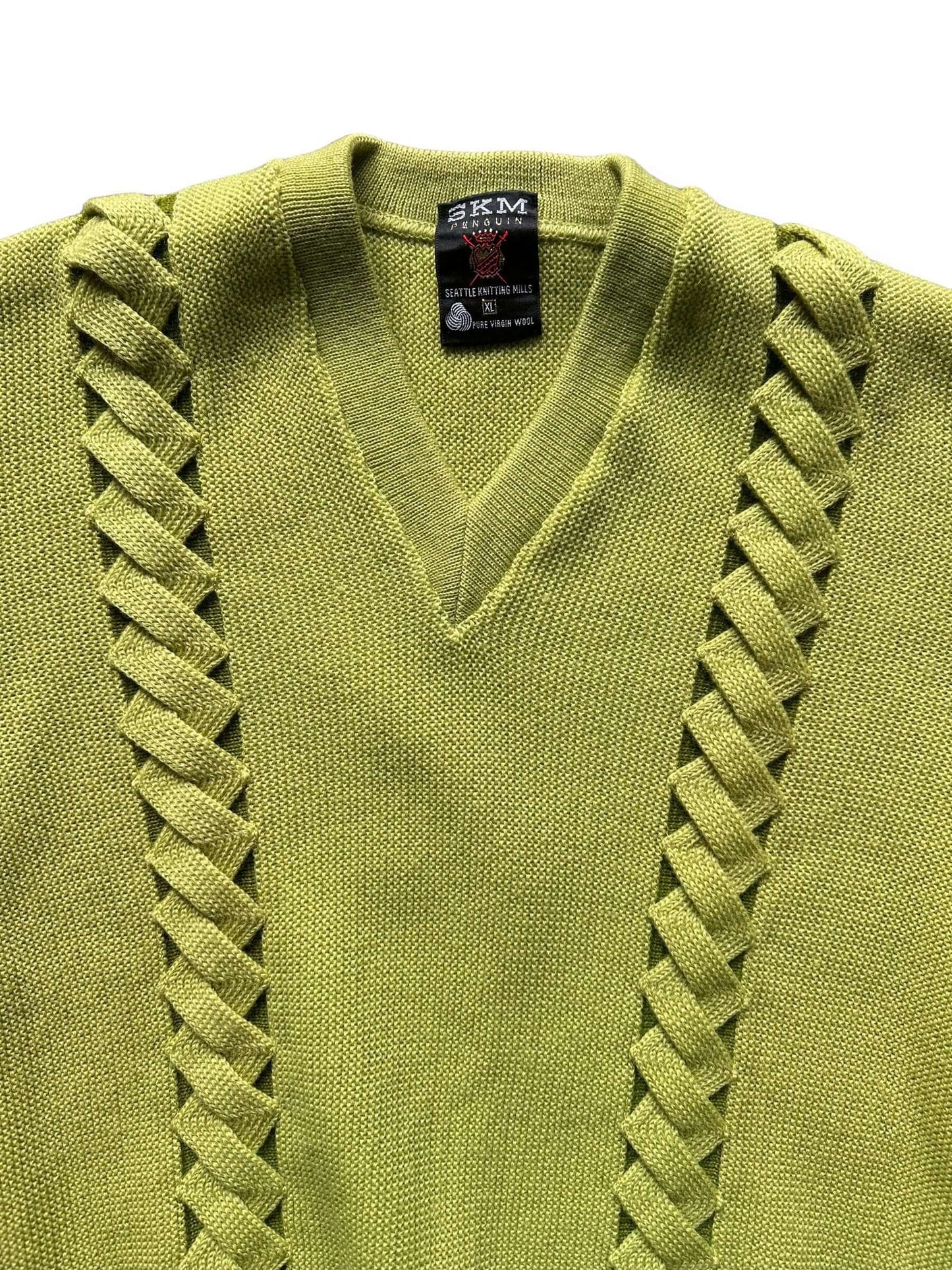 collar on Vintage Seattle Knitting Mills Double Helix Sweater SZ XL