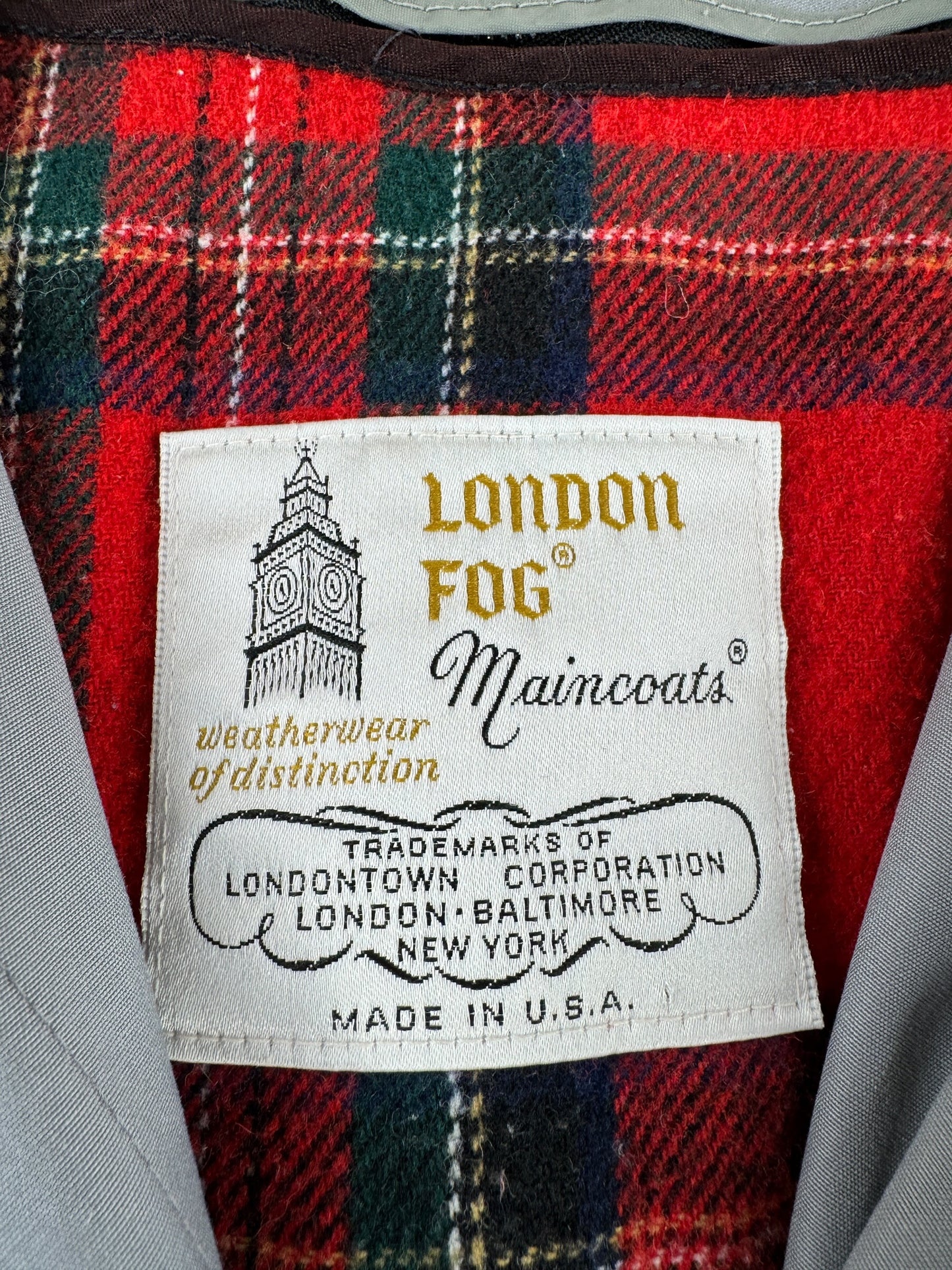 Label on Vintage Grey London Fog Lined Trench Coat SZ M