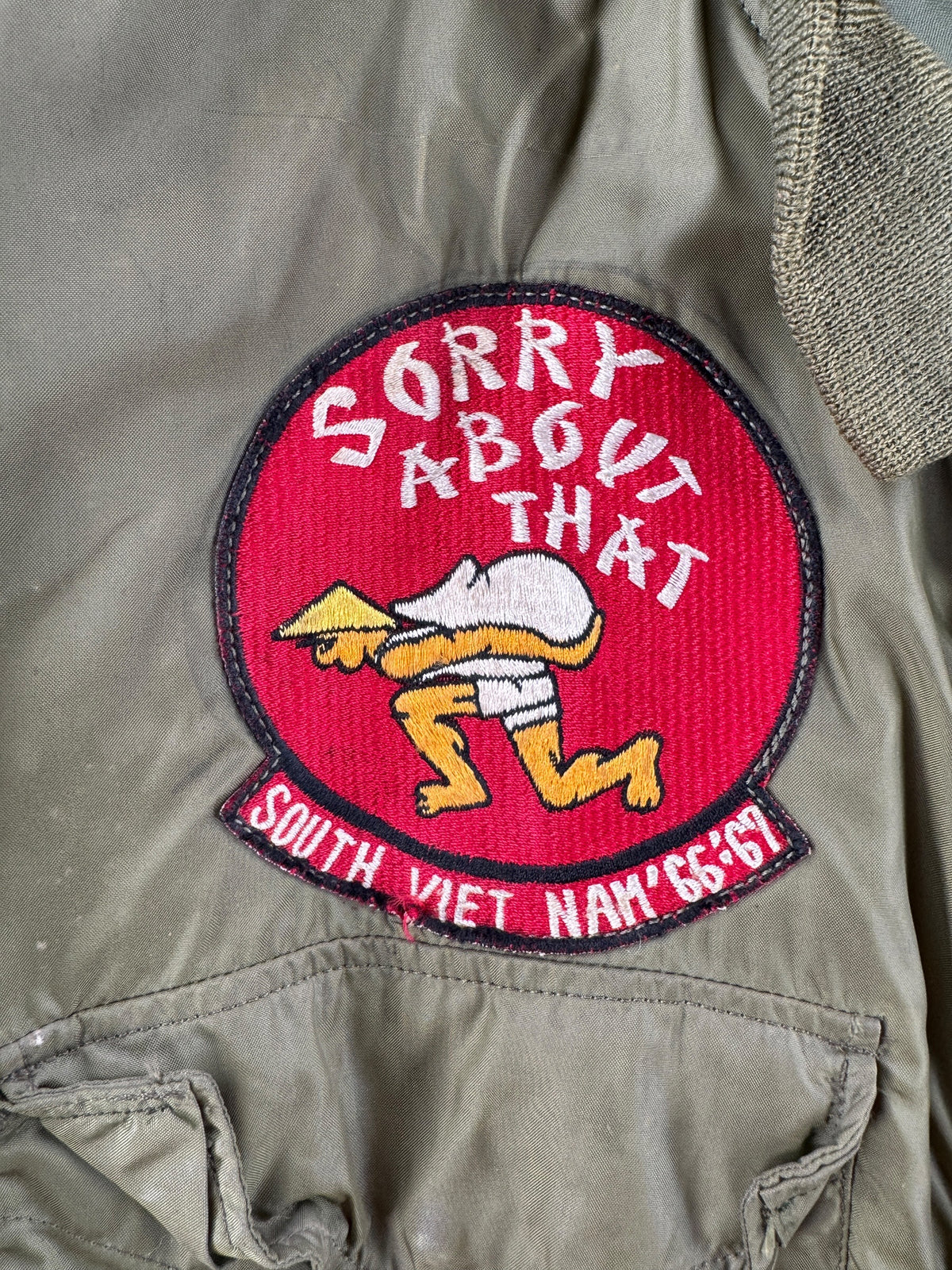 Patch on Vintage Vietnam Winter Flyers Jacket w/ Patches SZ 46