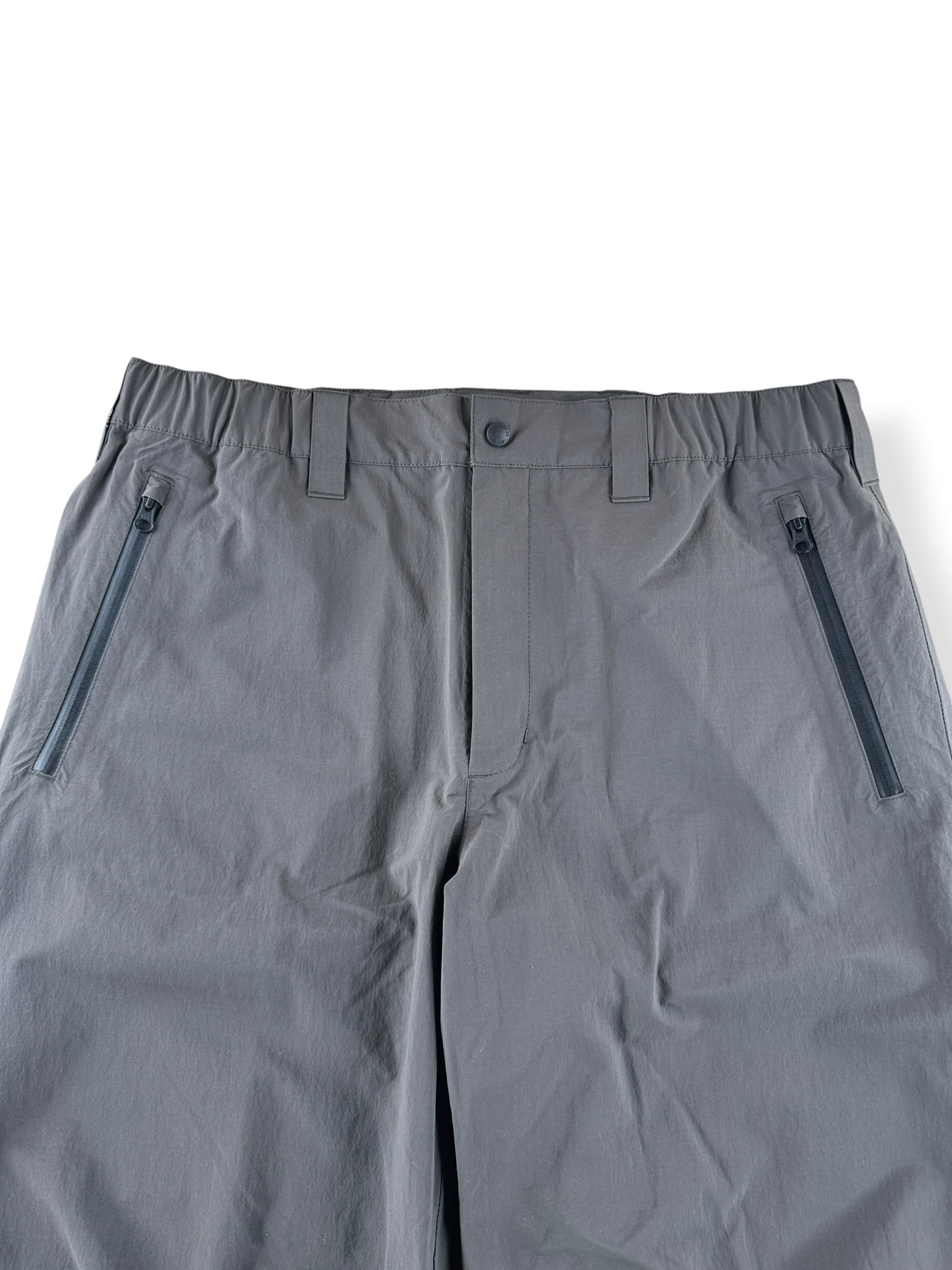 Front Close Up of Filson Sportsman Swiftwater Rain Pants SZ L
