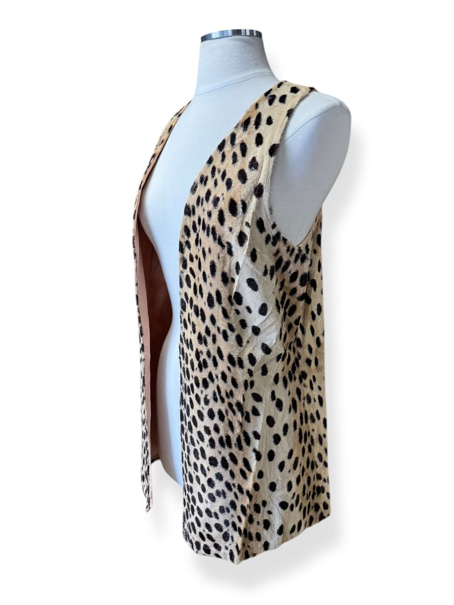 Side view of 1960s Faux Leopard Vest L