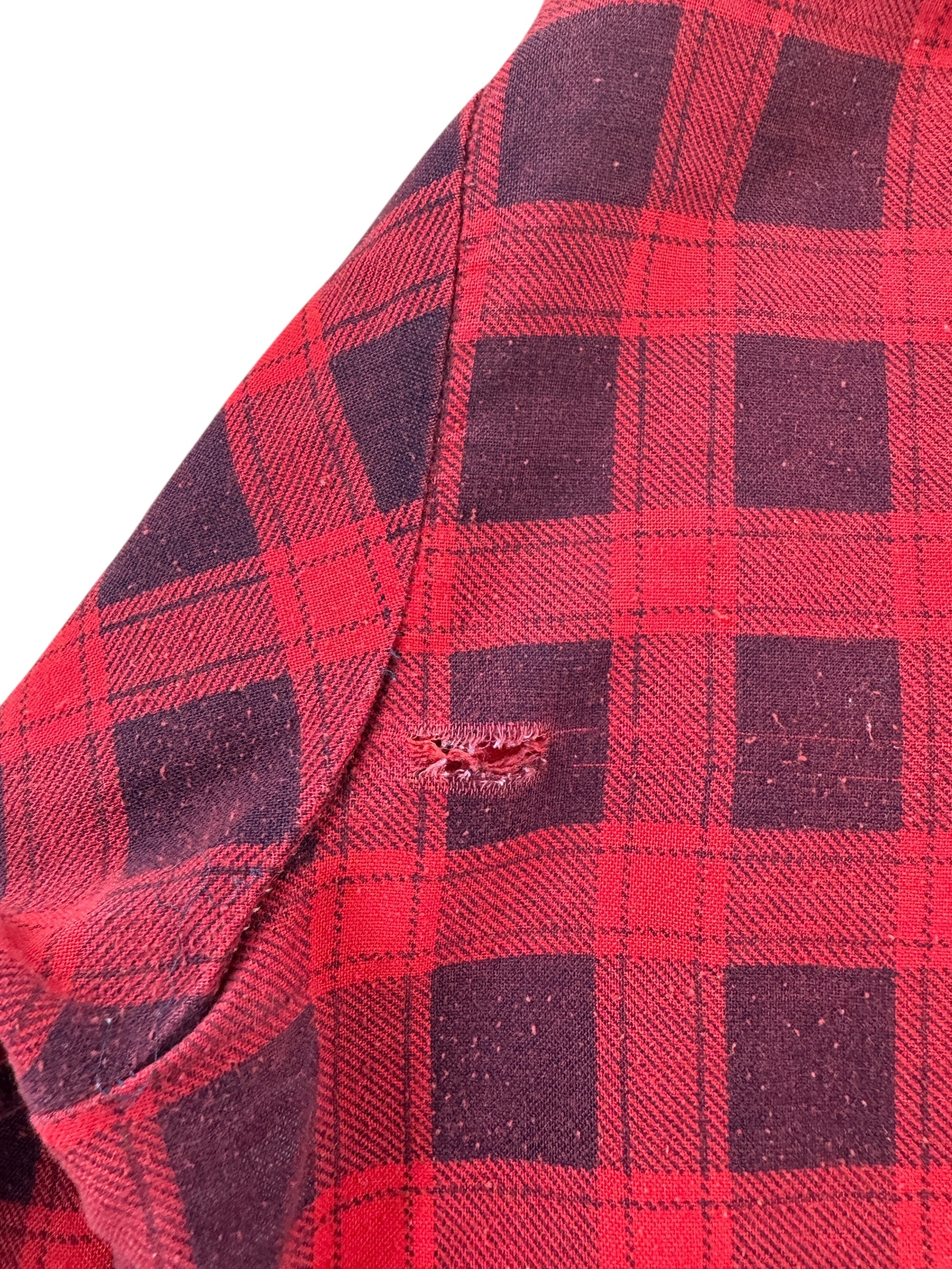 Hole on Vintage Sears Fieldmaster Cotton Flannel SZ XL AS IS
