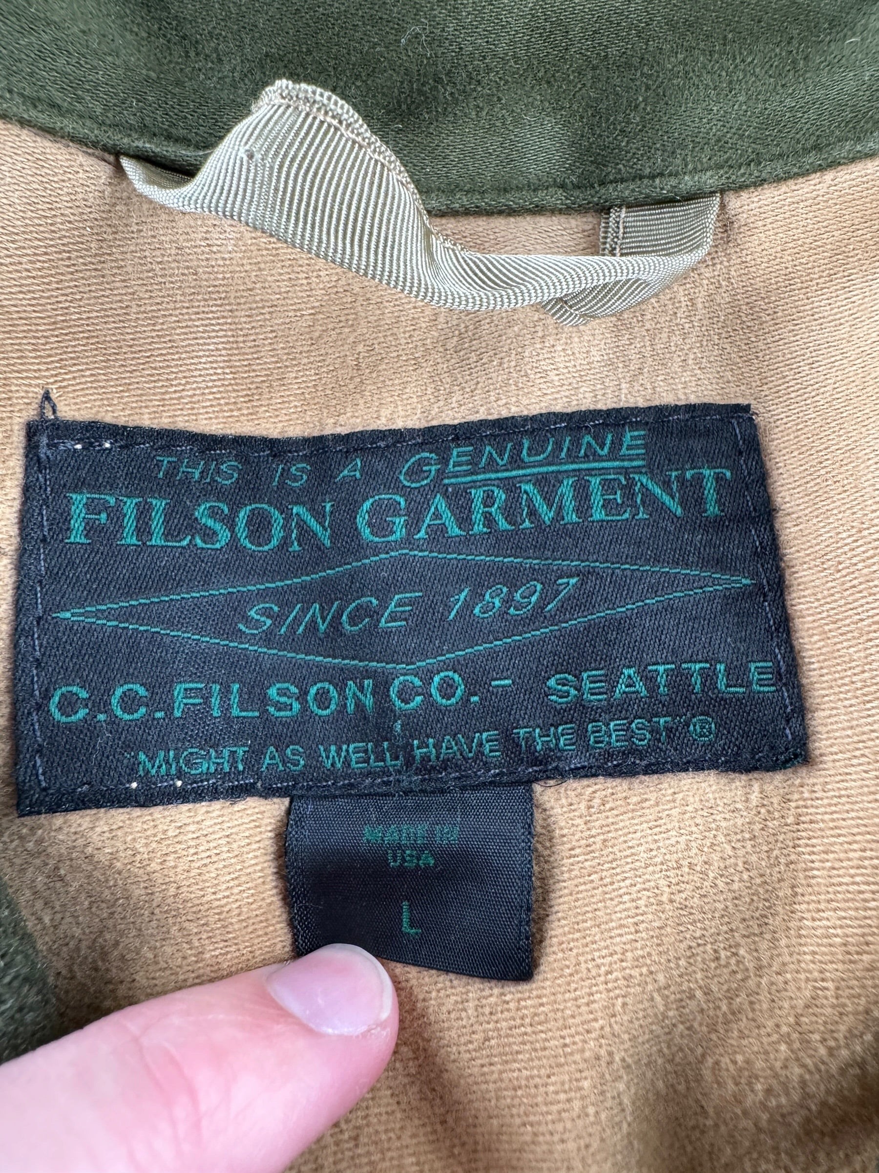 Label on Filson Green Label Style 20202 Chinstrap Mackinaw SZ L