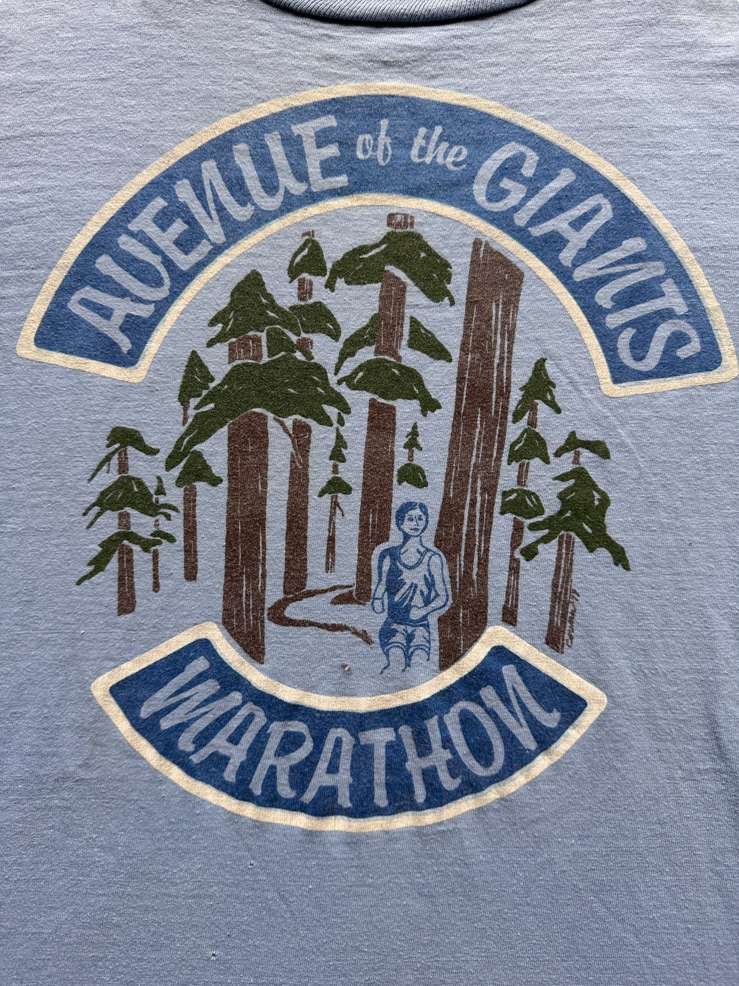 Graphic on Vintage Avenue of the Giants Marathon Tee SZ M