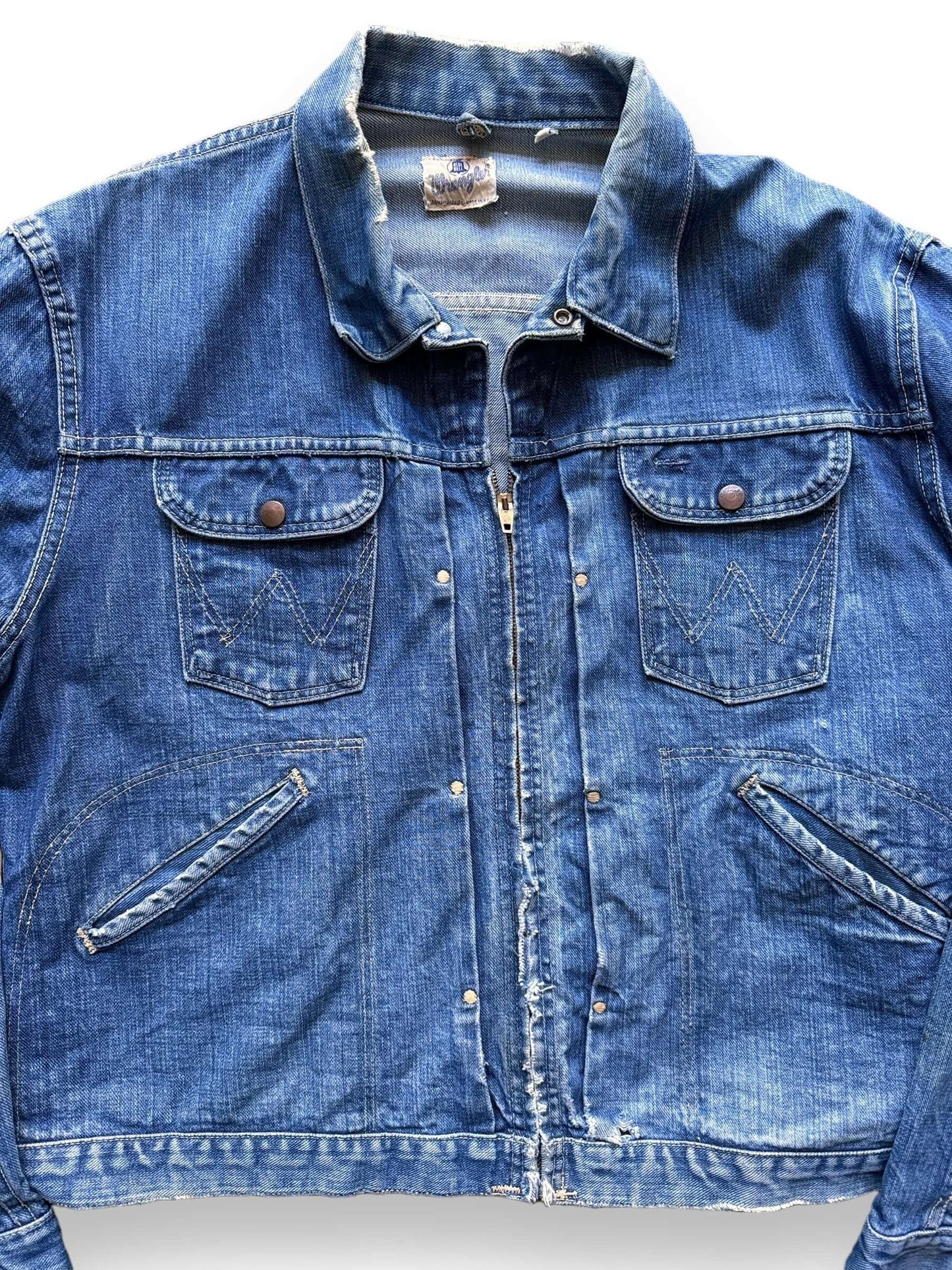 Front Detail on Vintage Wrangler Blue Bell MJZ Denim Jacket SZ 46