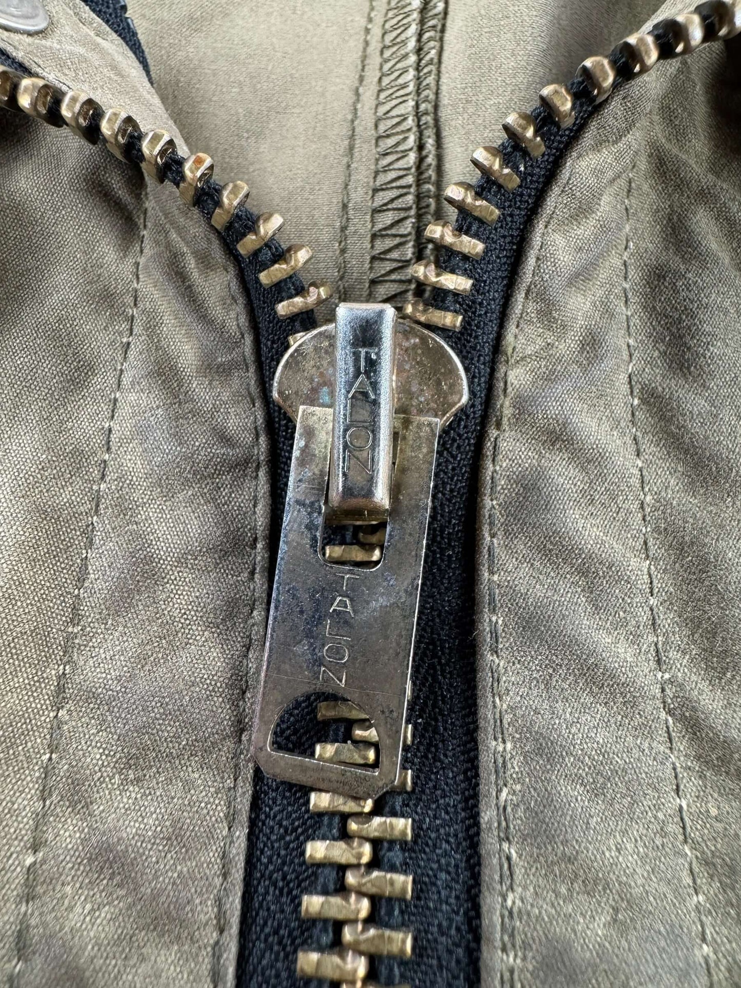 Zipper on Vintage Filson Shelter Cloth Waxed Cotton Packer Jacket SZ M AS IS