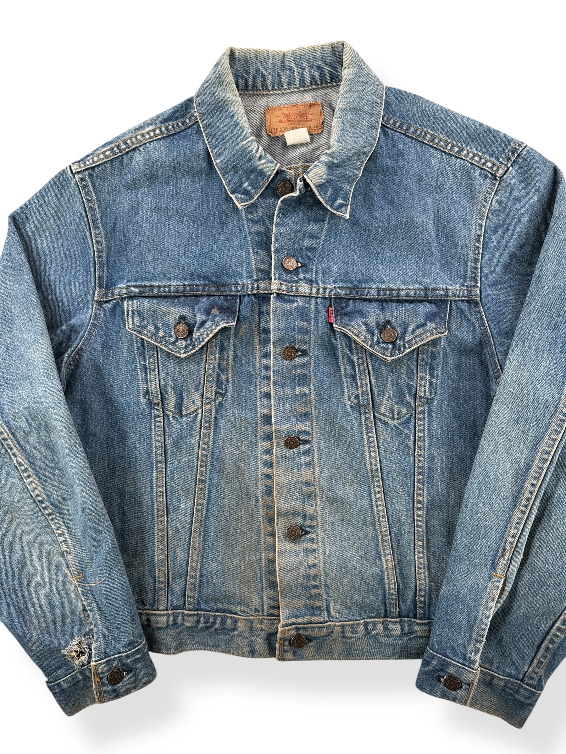 Front Close Up of Vintage Levis 2 Pocket 70505 Jacket SZ 48